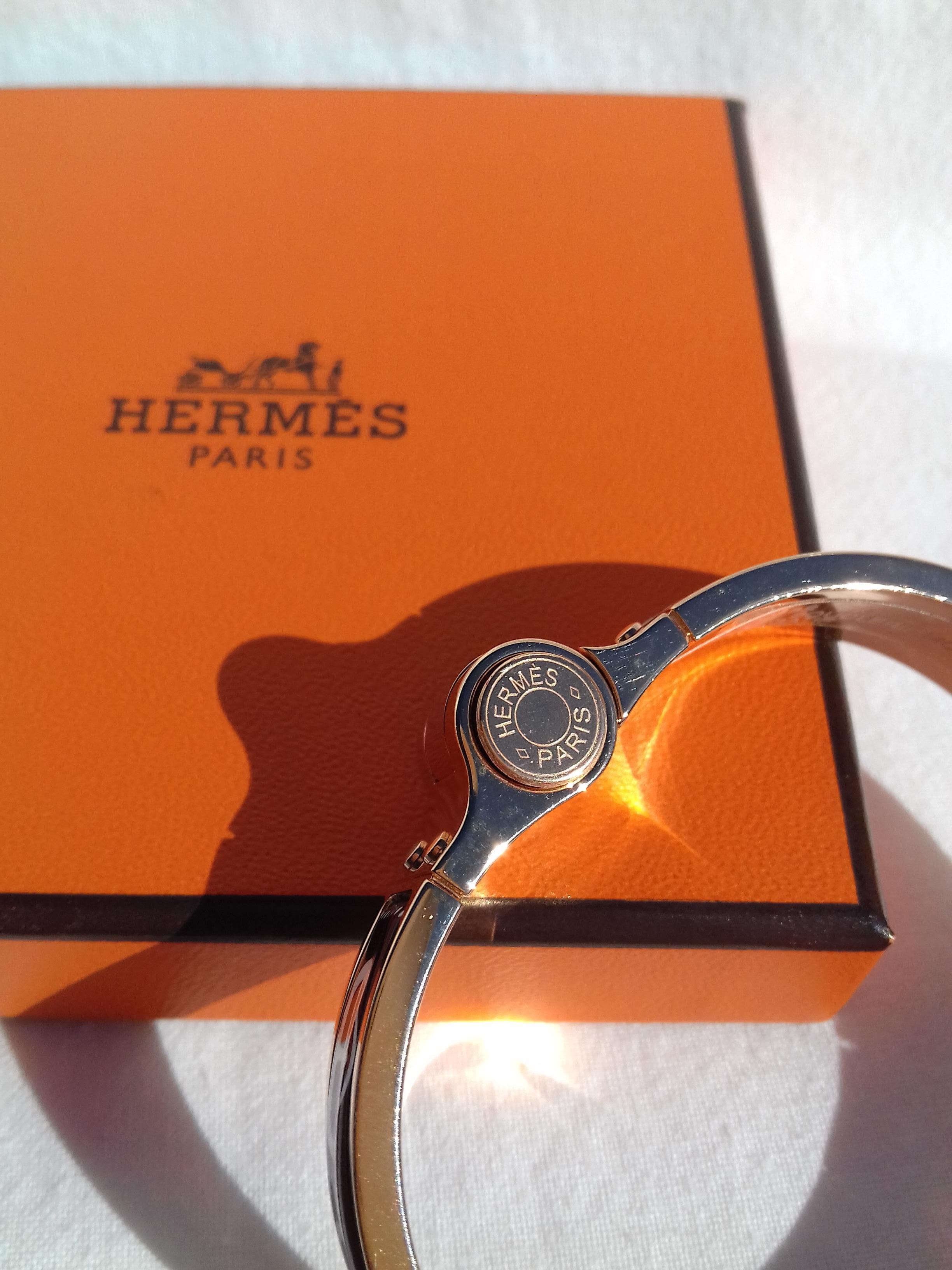 Hermès Charnière Hinged Enamel Bracelet Bouclerie Moderne Rosé GHW Narrow Size S For Sale 8