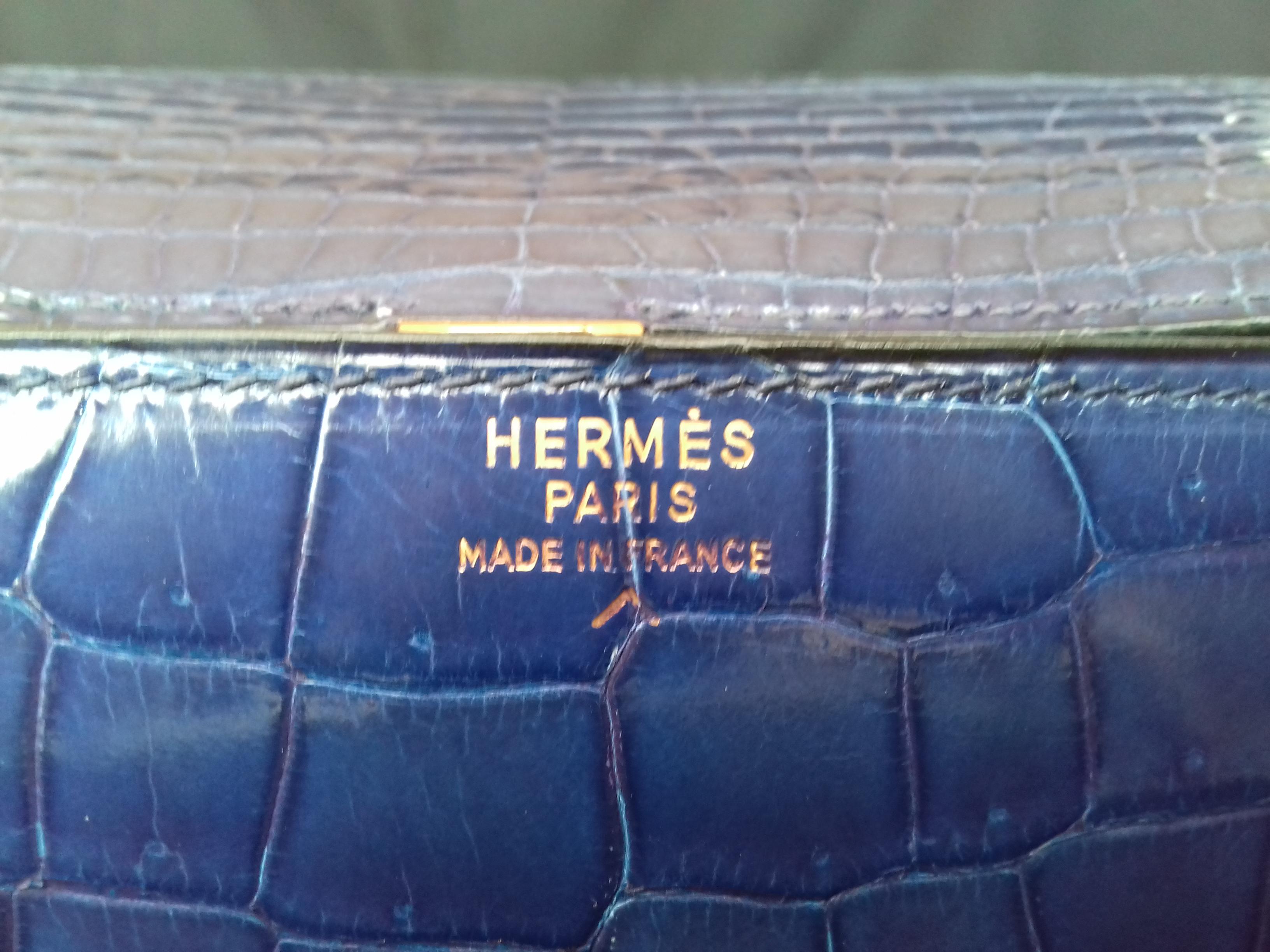 Hermès Vintage Sequana Bag Magic Purple Blue Porosus Crocodile Golden Hdw RARE en vente 4