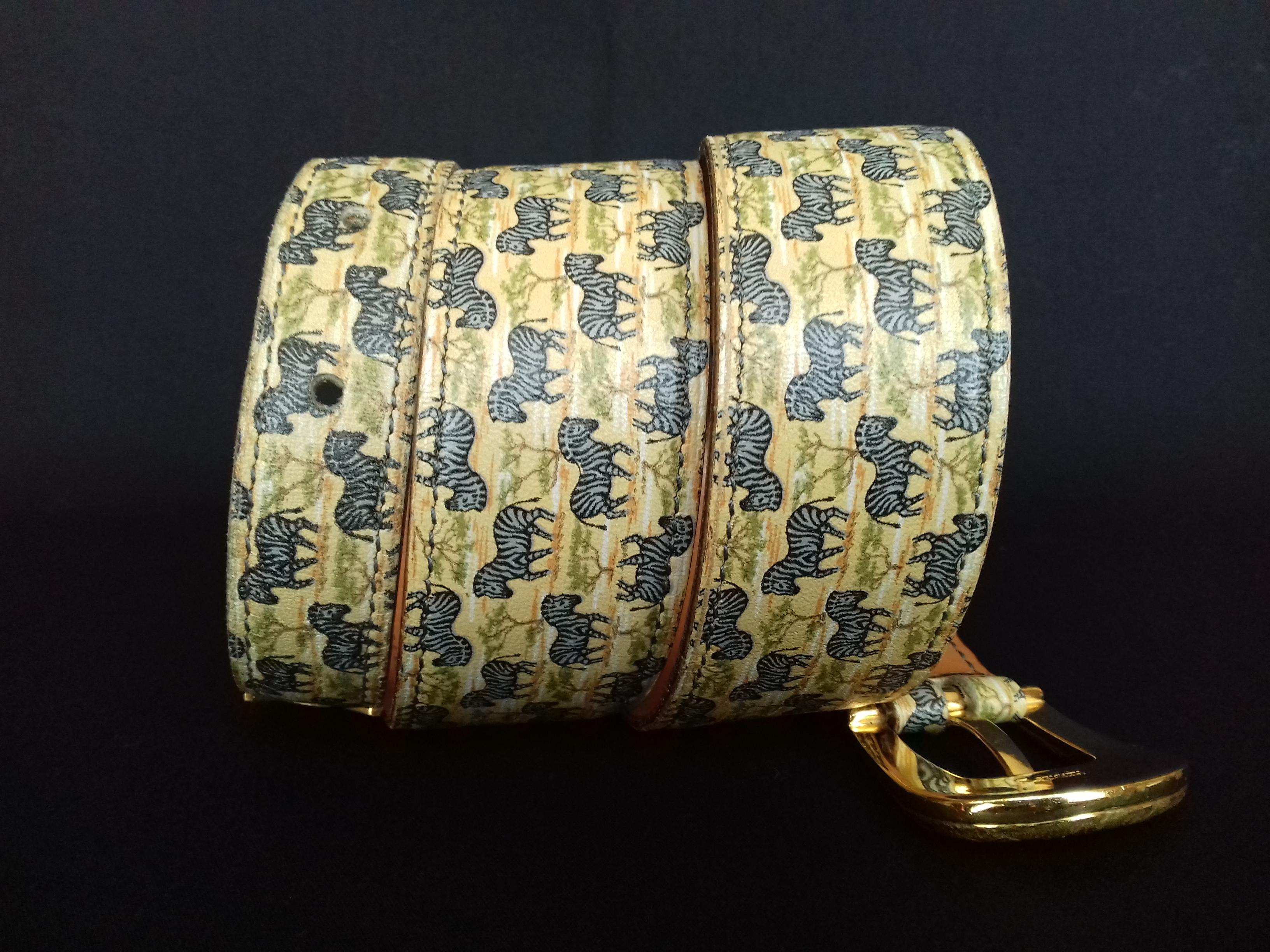 Beautiful Authentic Vintage Hermès Belt

Pattern: Zebras 

From the 