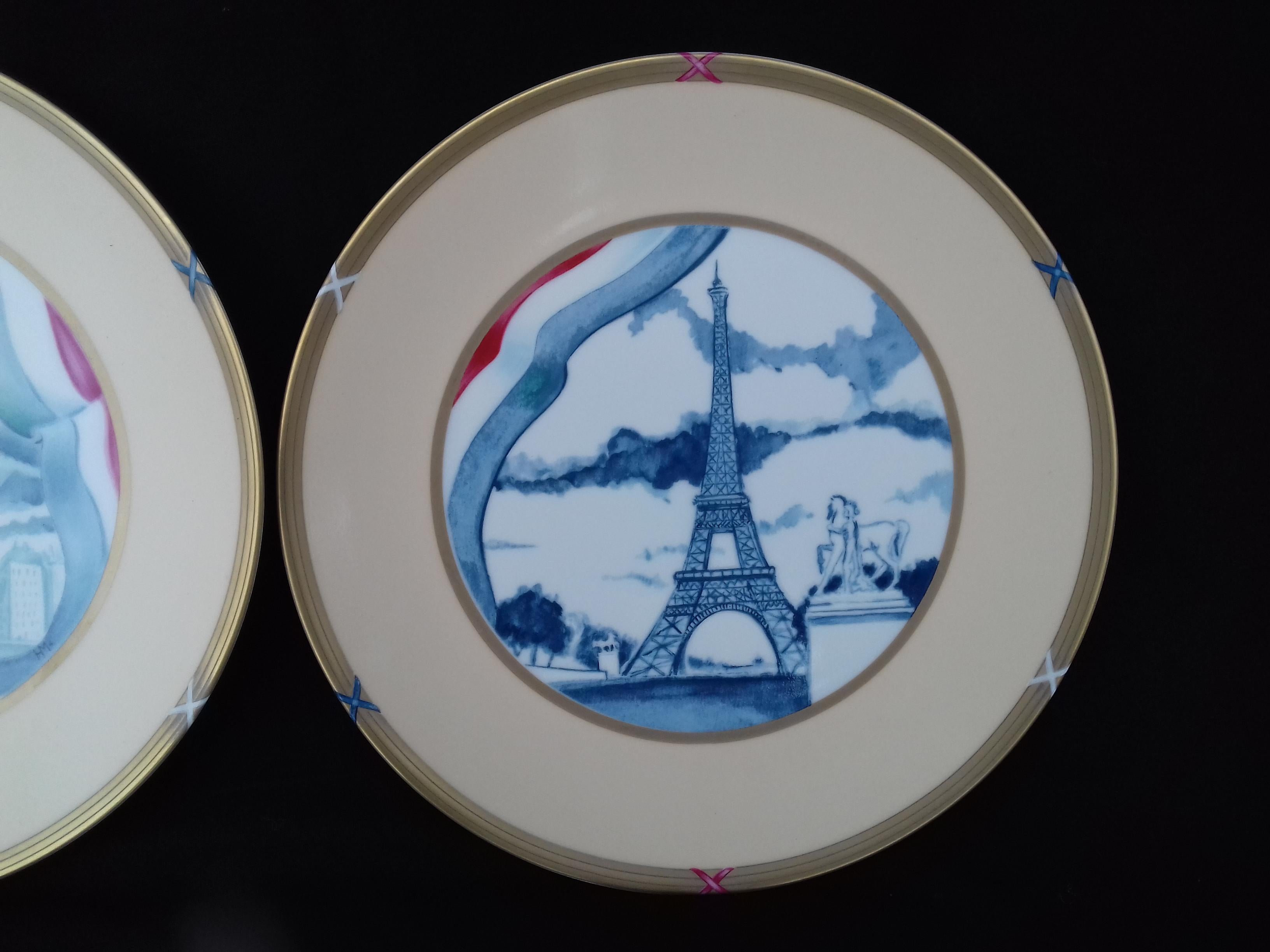 Gray Hermès Exceptional Set of 4 Plates Souvenir De Paris French Revolution RARE For Sale