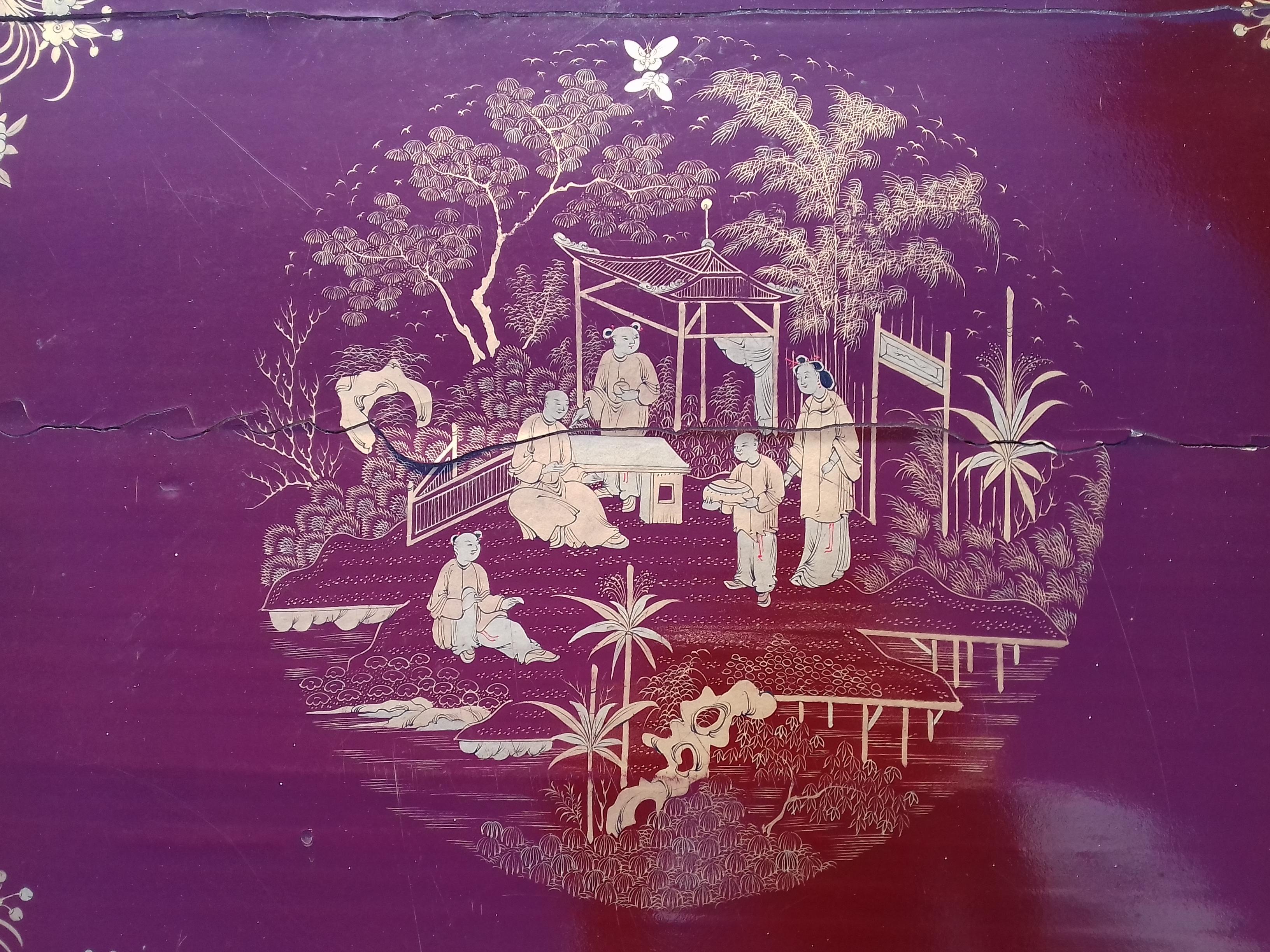 Grand châle de Manille en soie brodée dans une boîte chinoise Chine fin 19ème siècle en vente 13