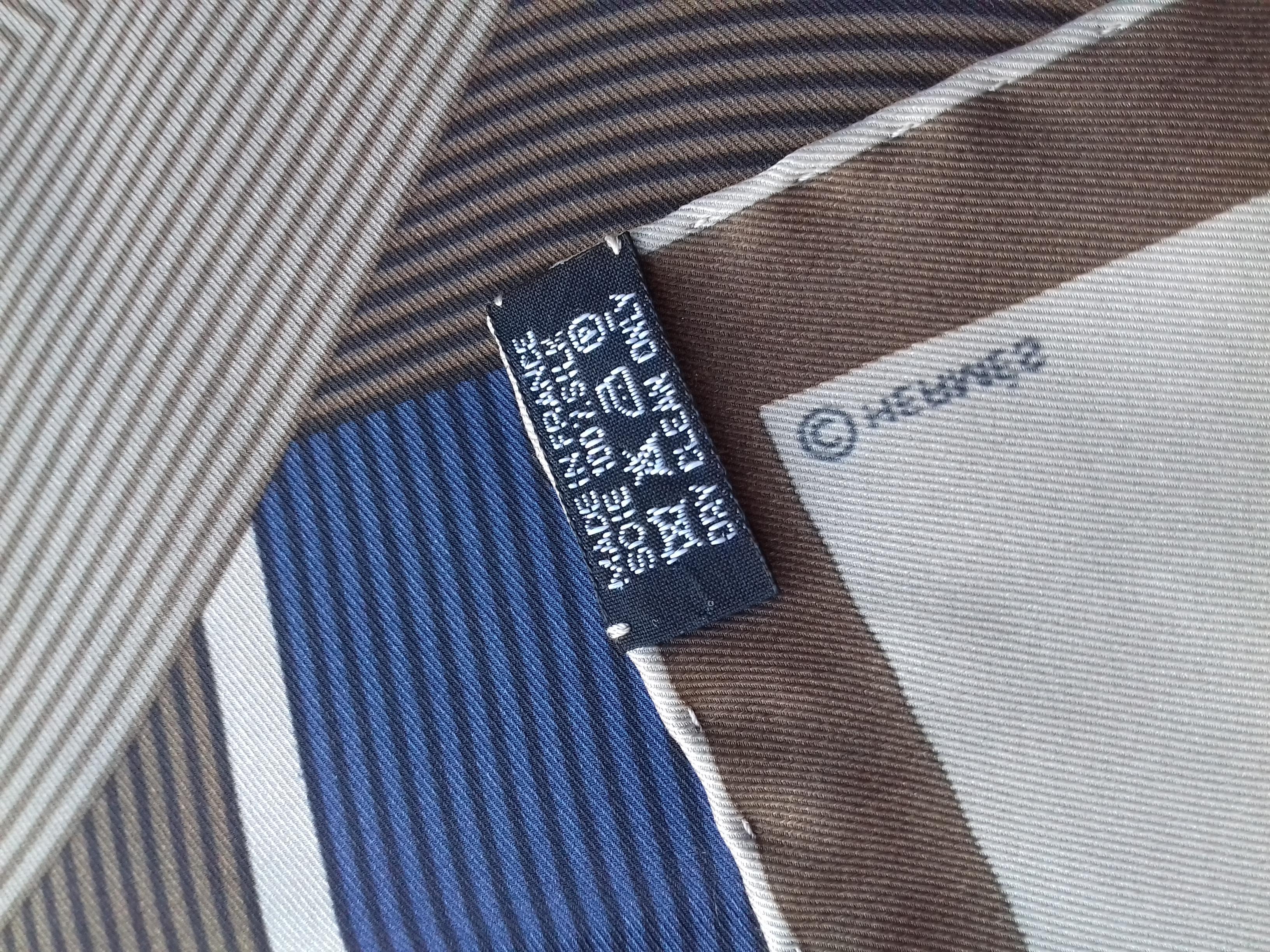 Men's Hermès Silk Scarf Chaine D'ancre Pattern Green Khaki Blue 70 cm 