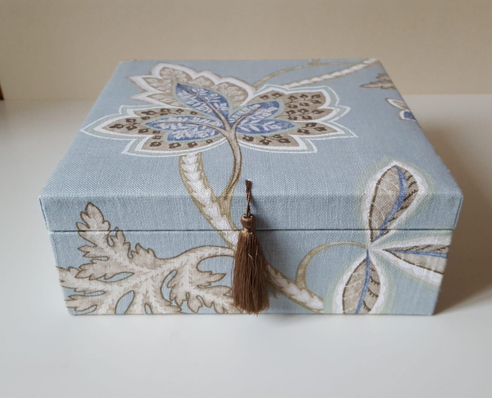 Leaves Pattern Fabric Decorative Storage Box for Scarves  4
