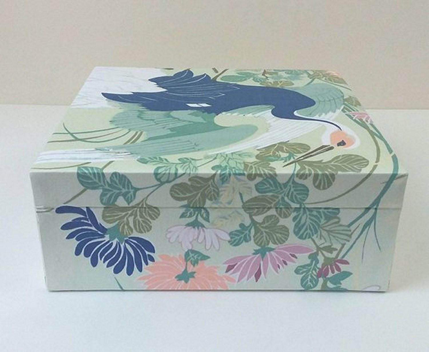 Birds Pattern Fabric Decorative Storage Box for Scarves In New Condition In Corcoué Sur Logne, Loire-Atlantique