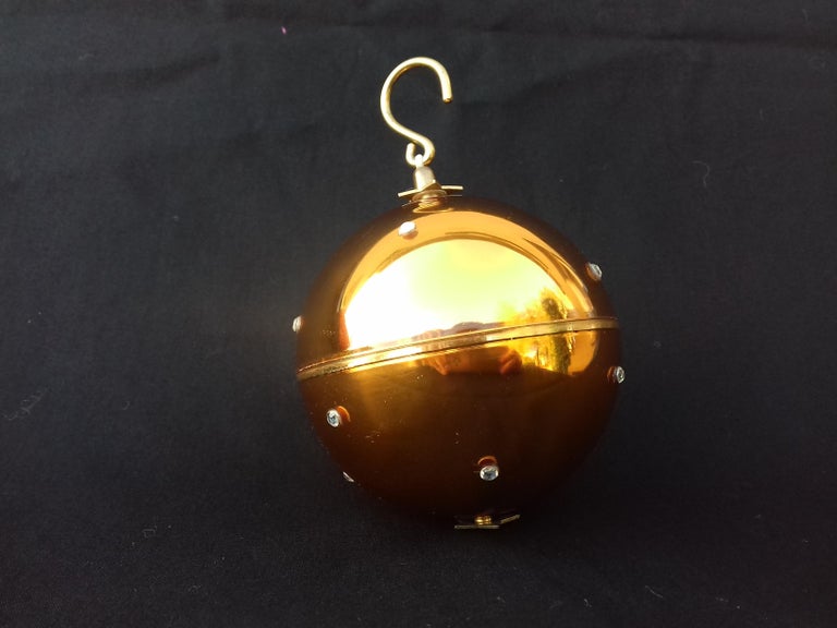 Exceptional Christmas Ball Music Box Silent Night Reuge Sainte Croix at