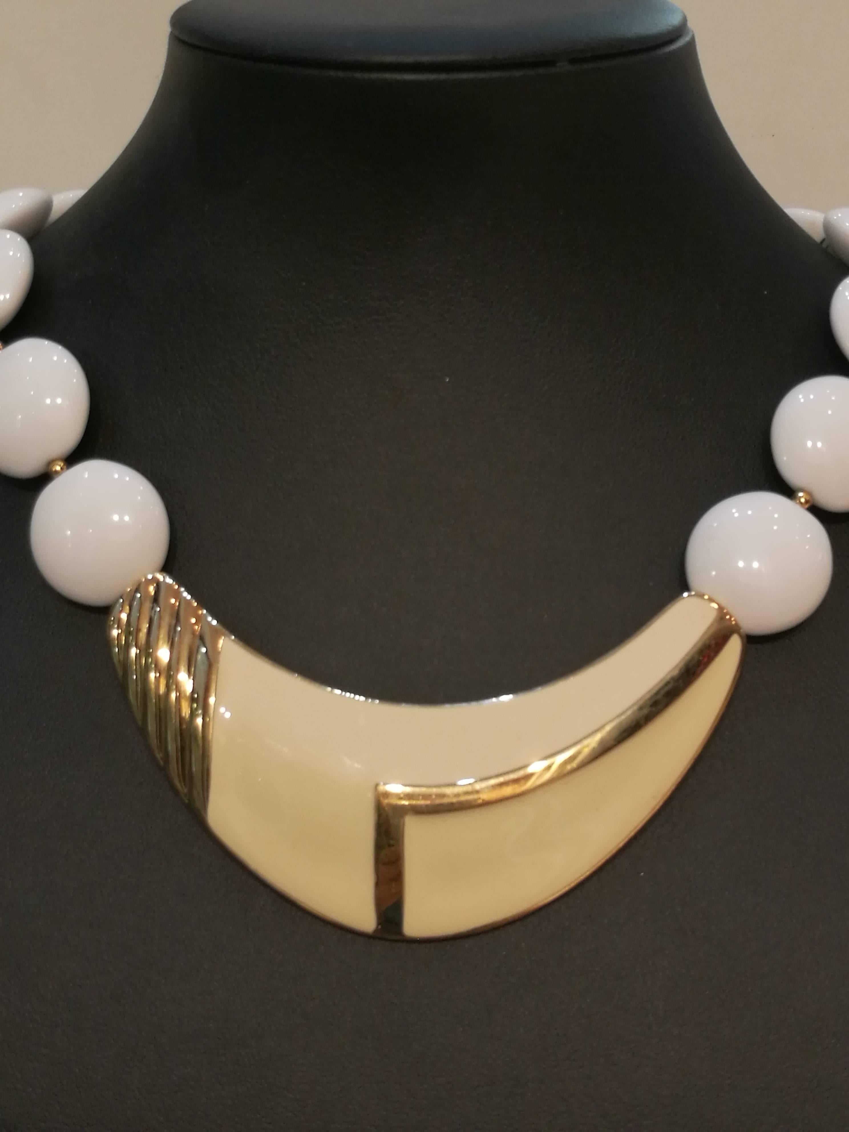 Napier Necklace
white tone stones
total lenght necklace 46 cm