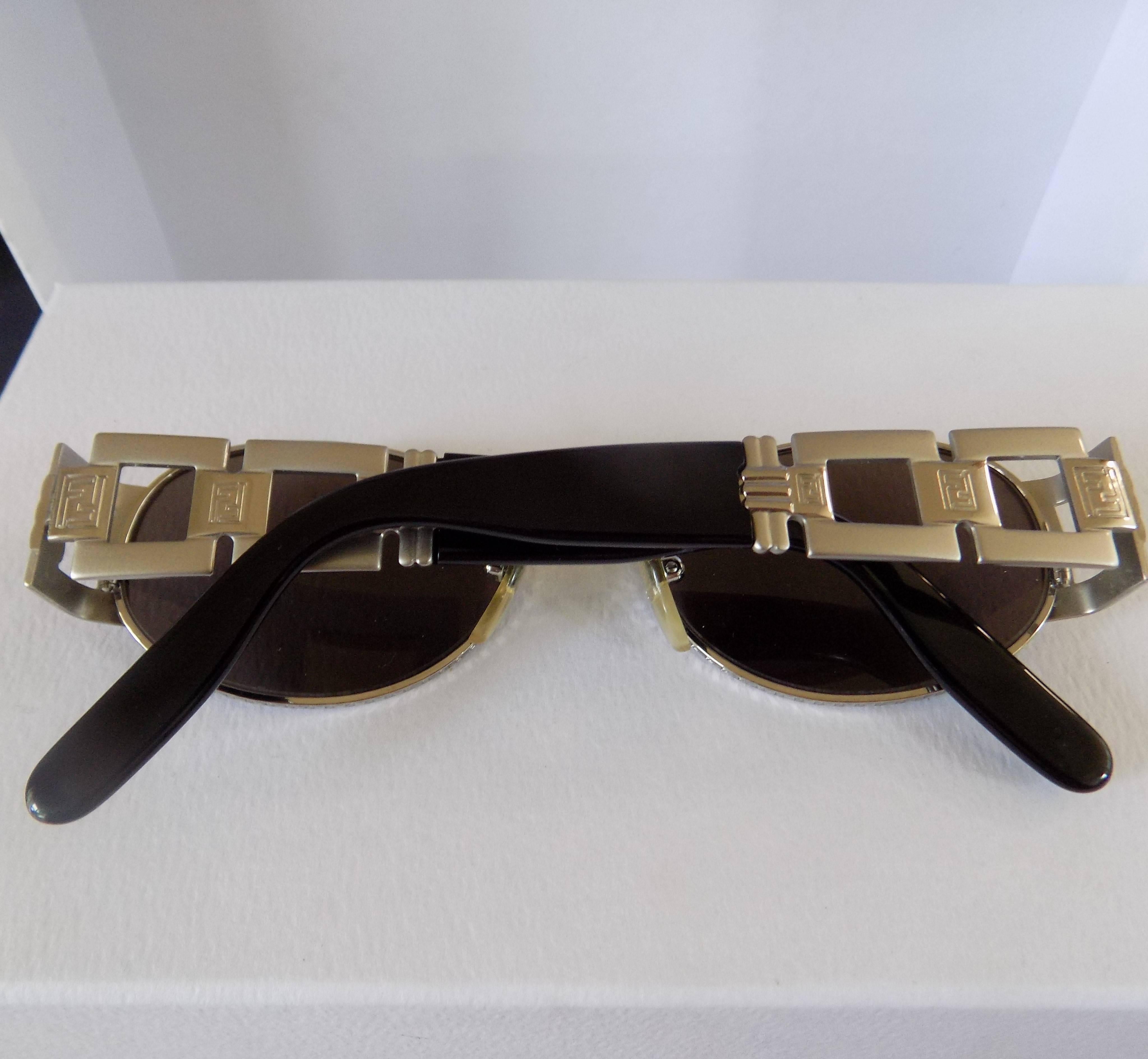 Fendi Black Silver Sunglasses
