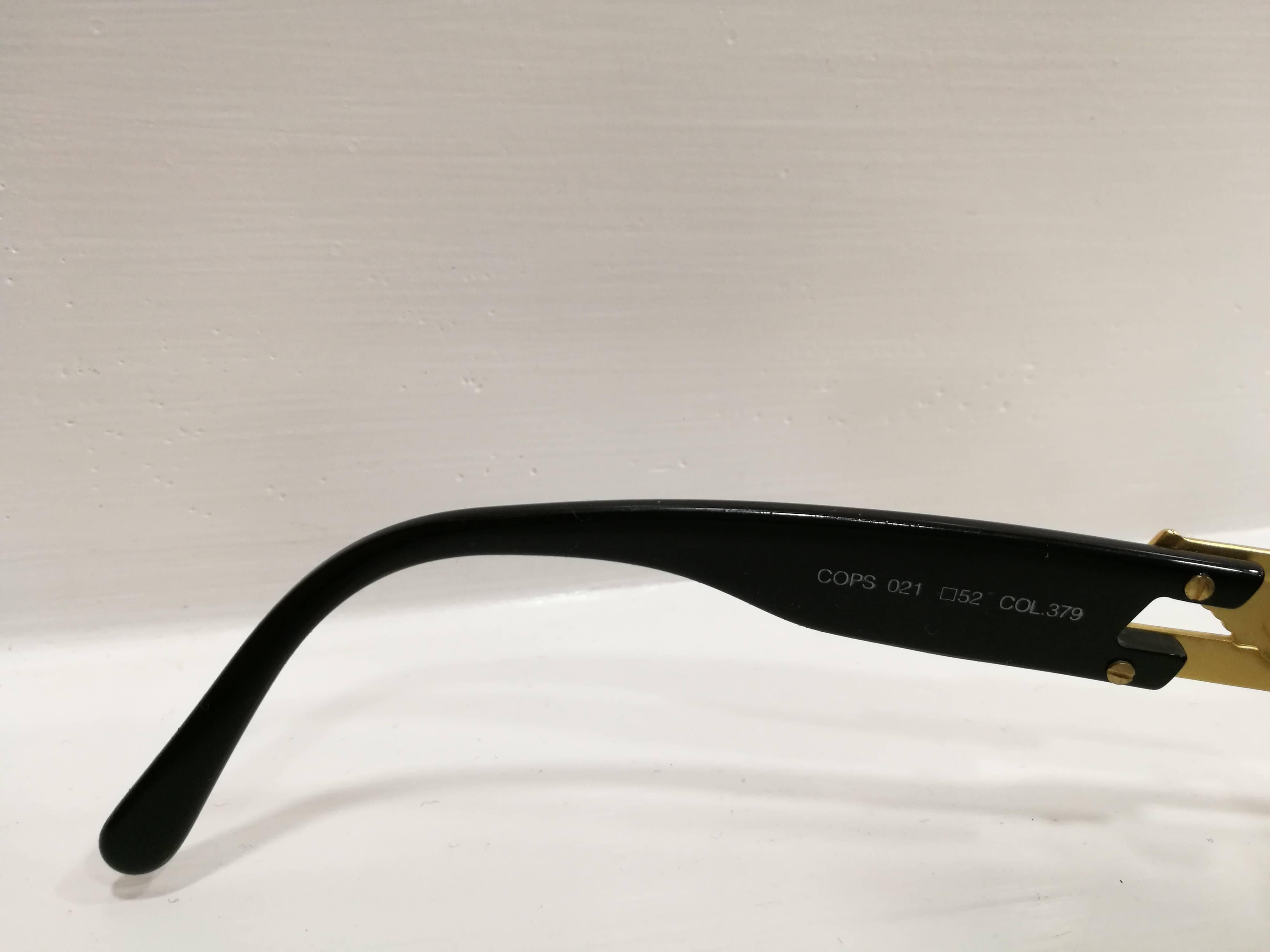 Police Black and Gold Sunglasses In Excellent Condition In Capri, IT