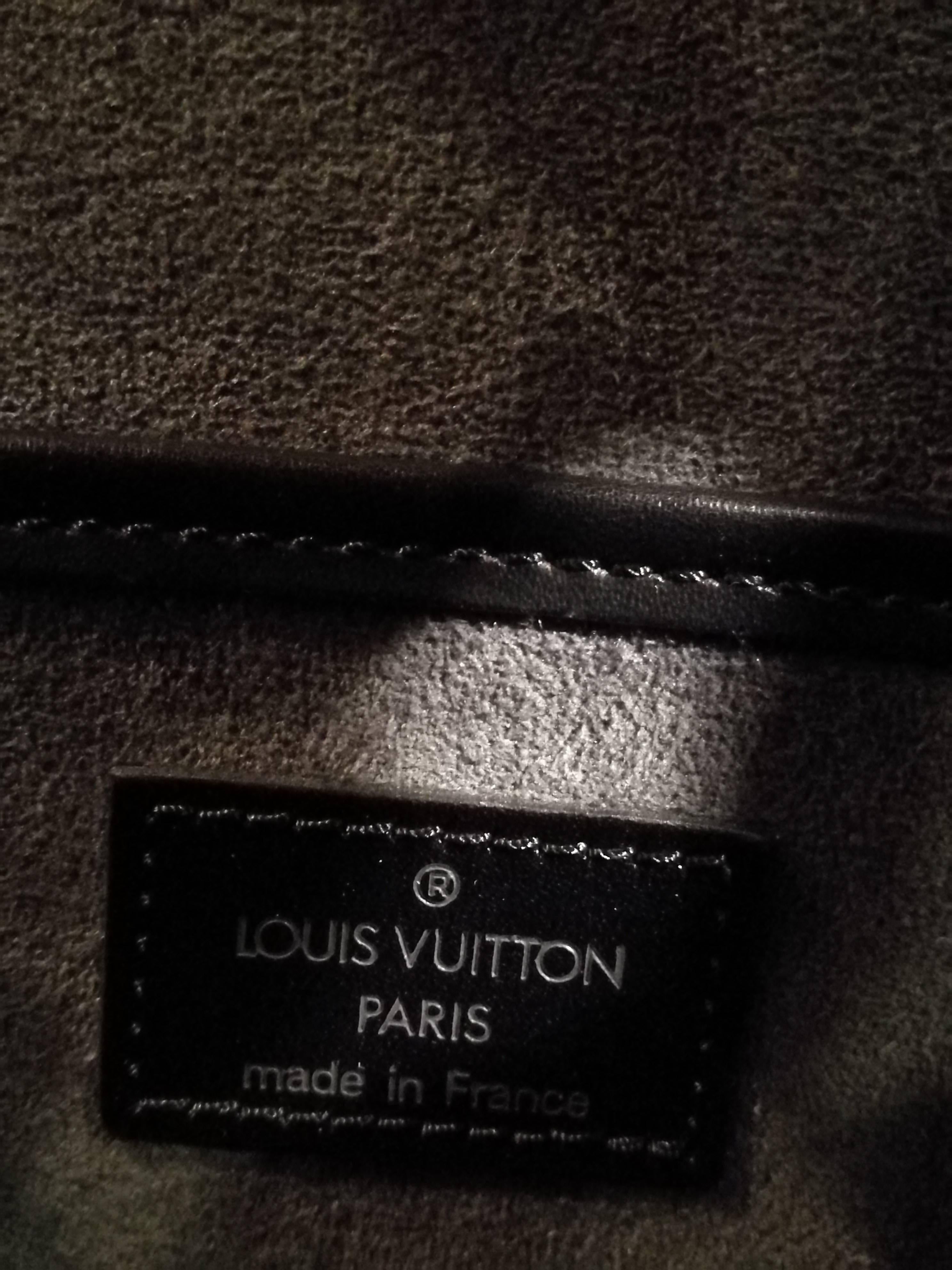 Women's or Men's Louis Vuitton  Black Epi Shopper Bag