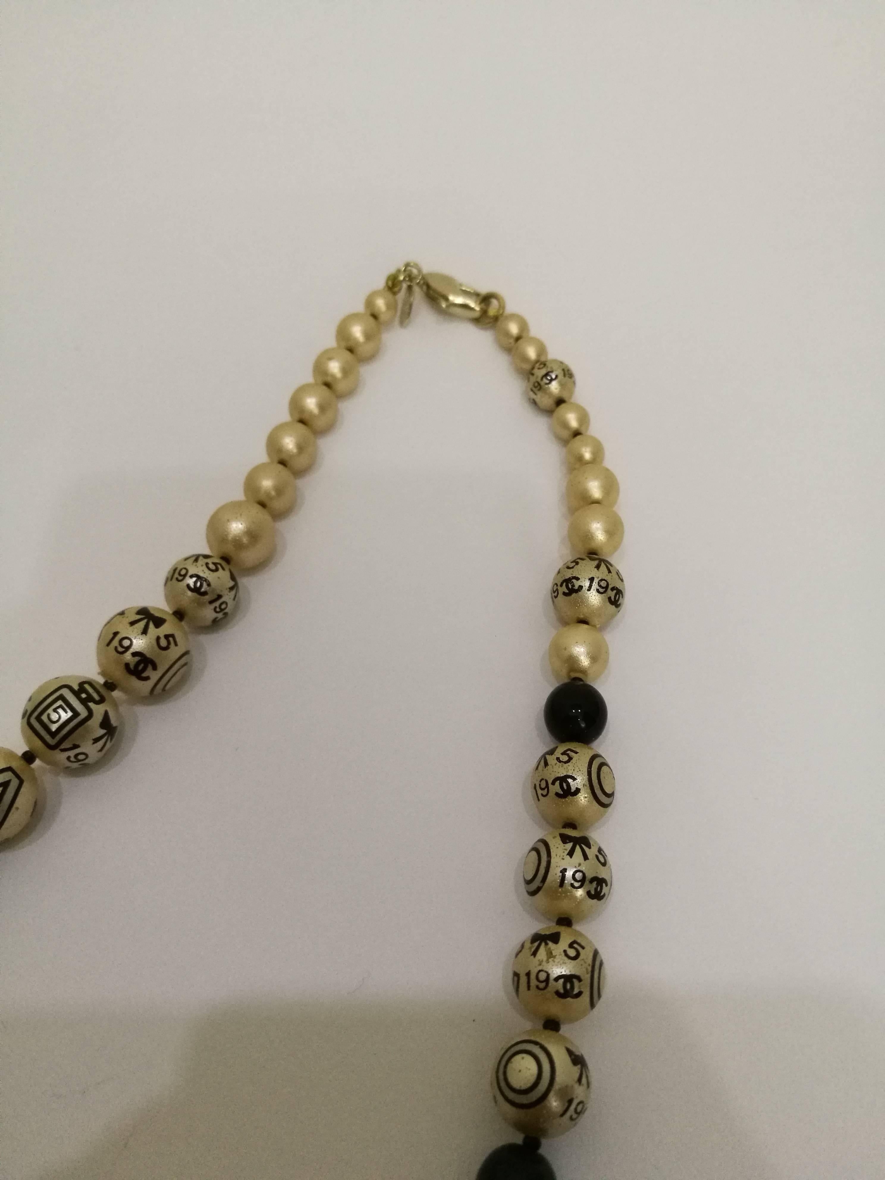 Women's or Men's Chanel Faux Pearls Necklace