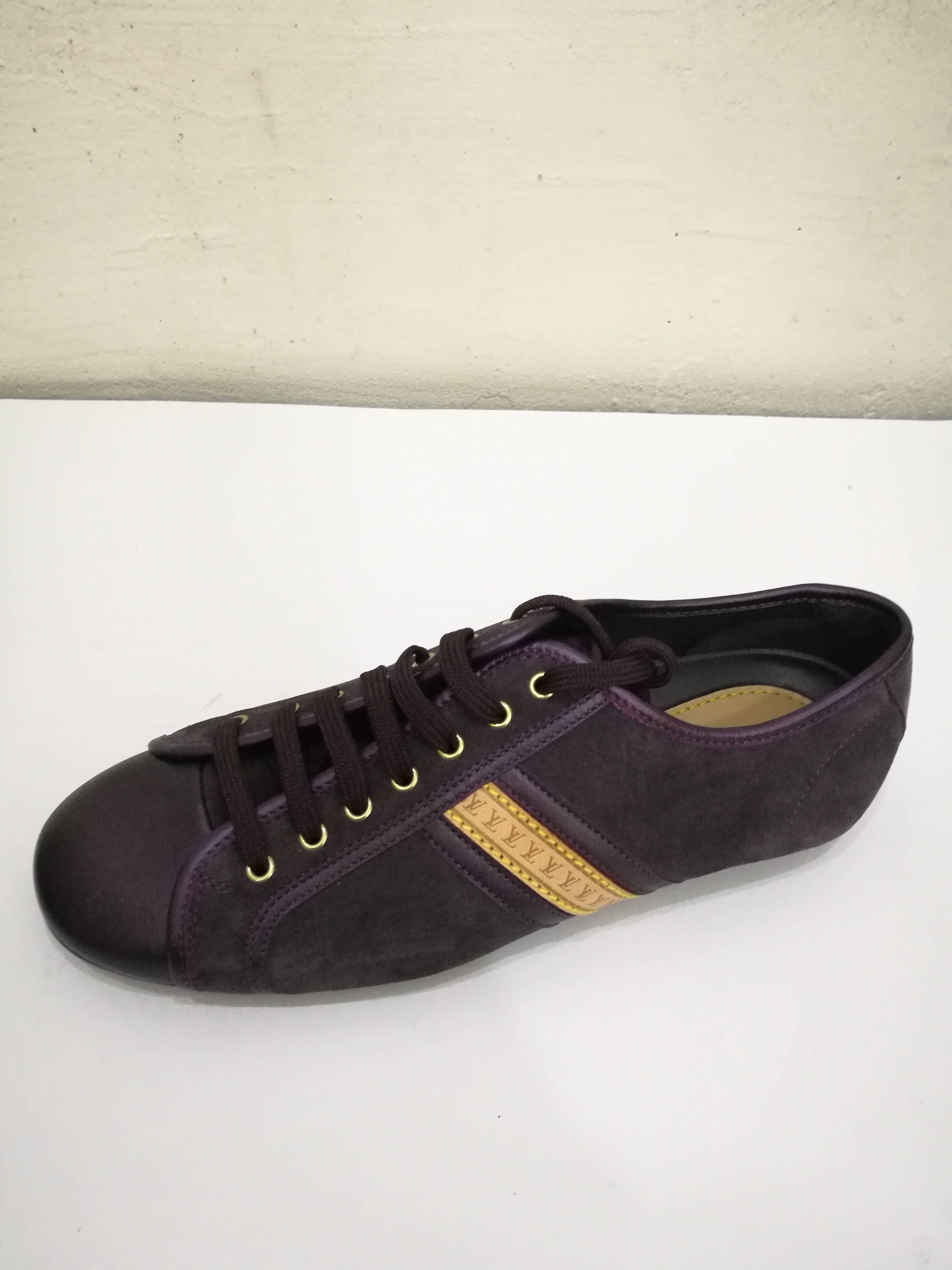 Women's or Men's Louis Vuitton Purple Sneakers