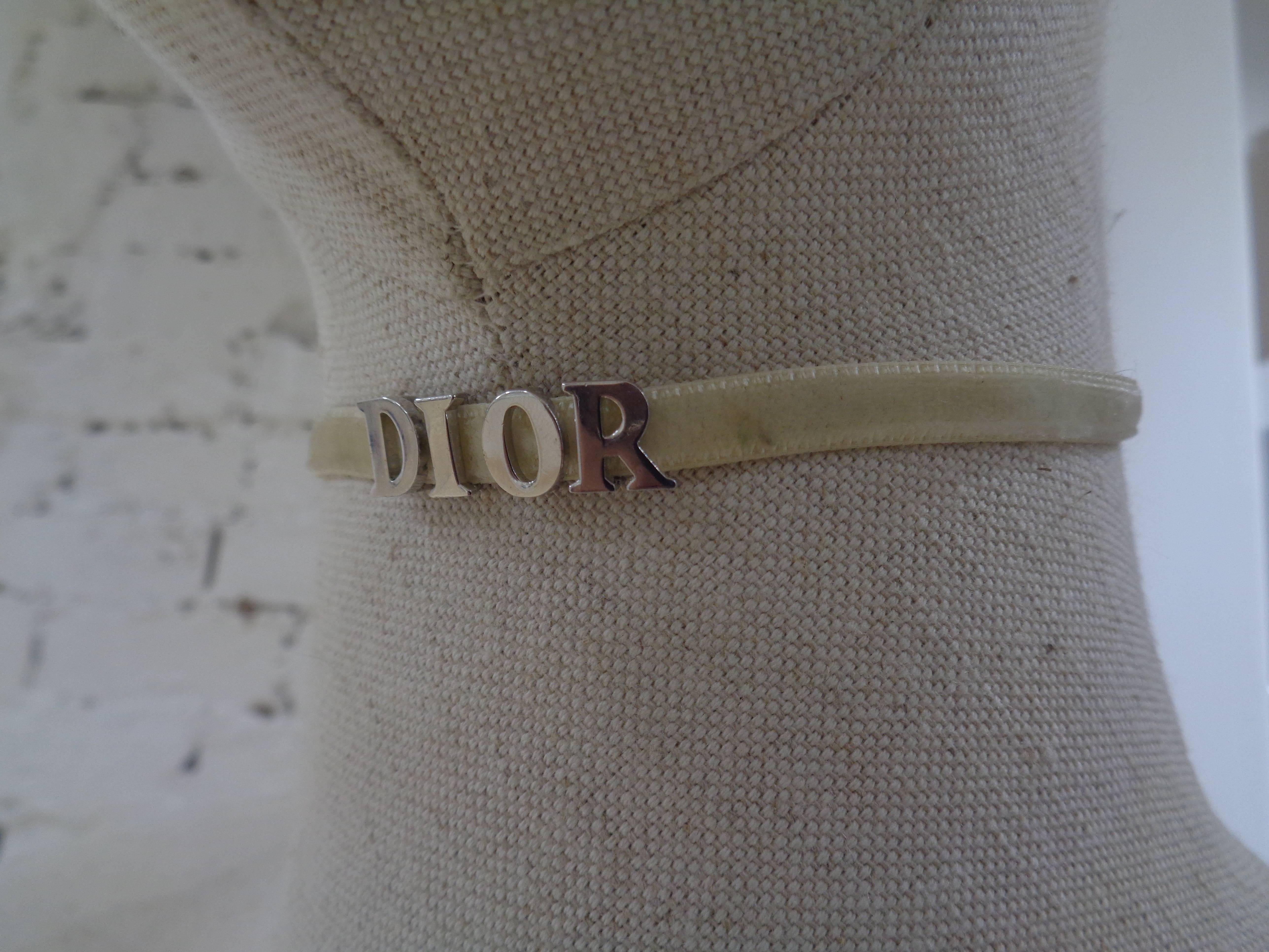 Dior white velvet silver tone chocker In Excellent Condition In Capri, IT