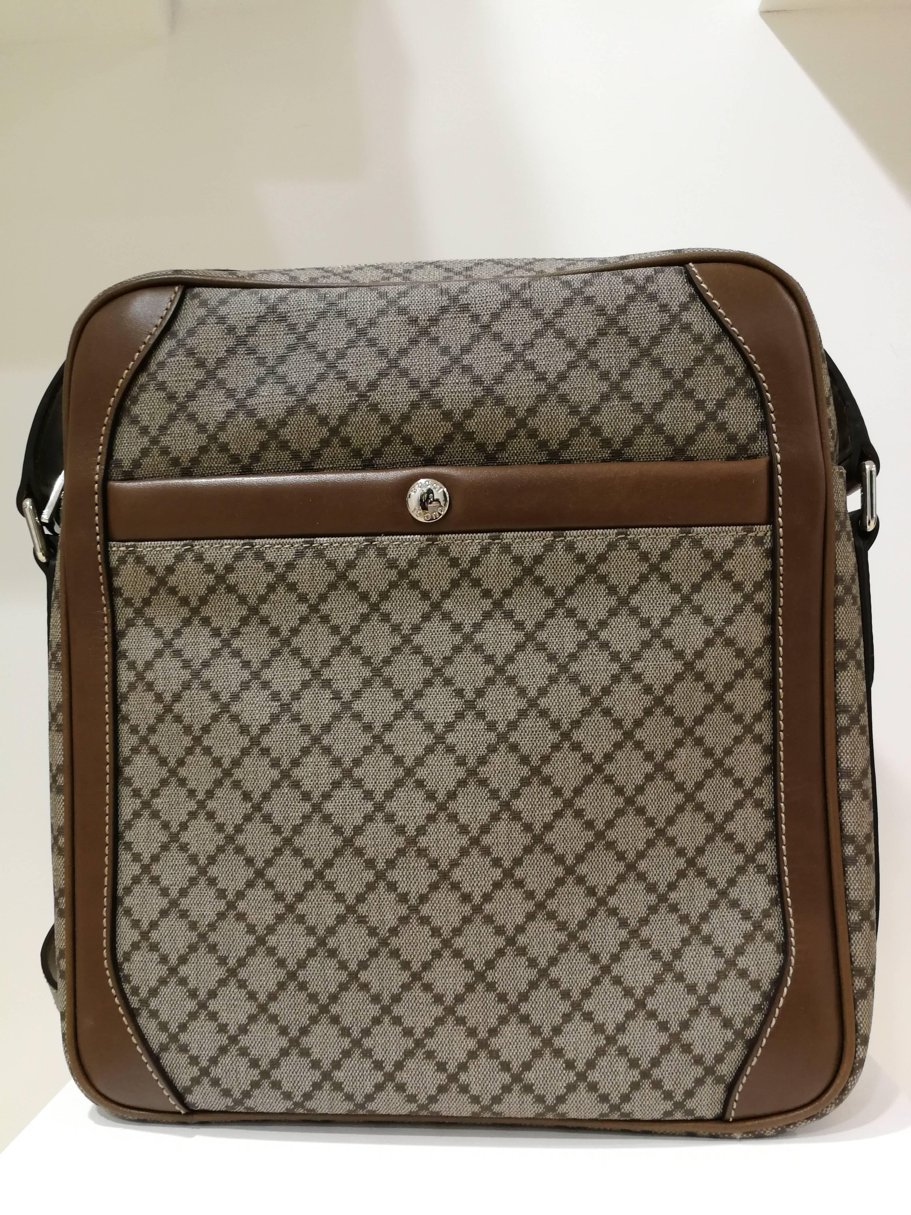 Gucci GG Brown NWOT Shoulder Bag In New Condition In Capri, IT
