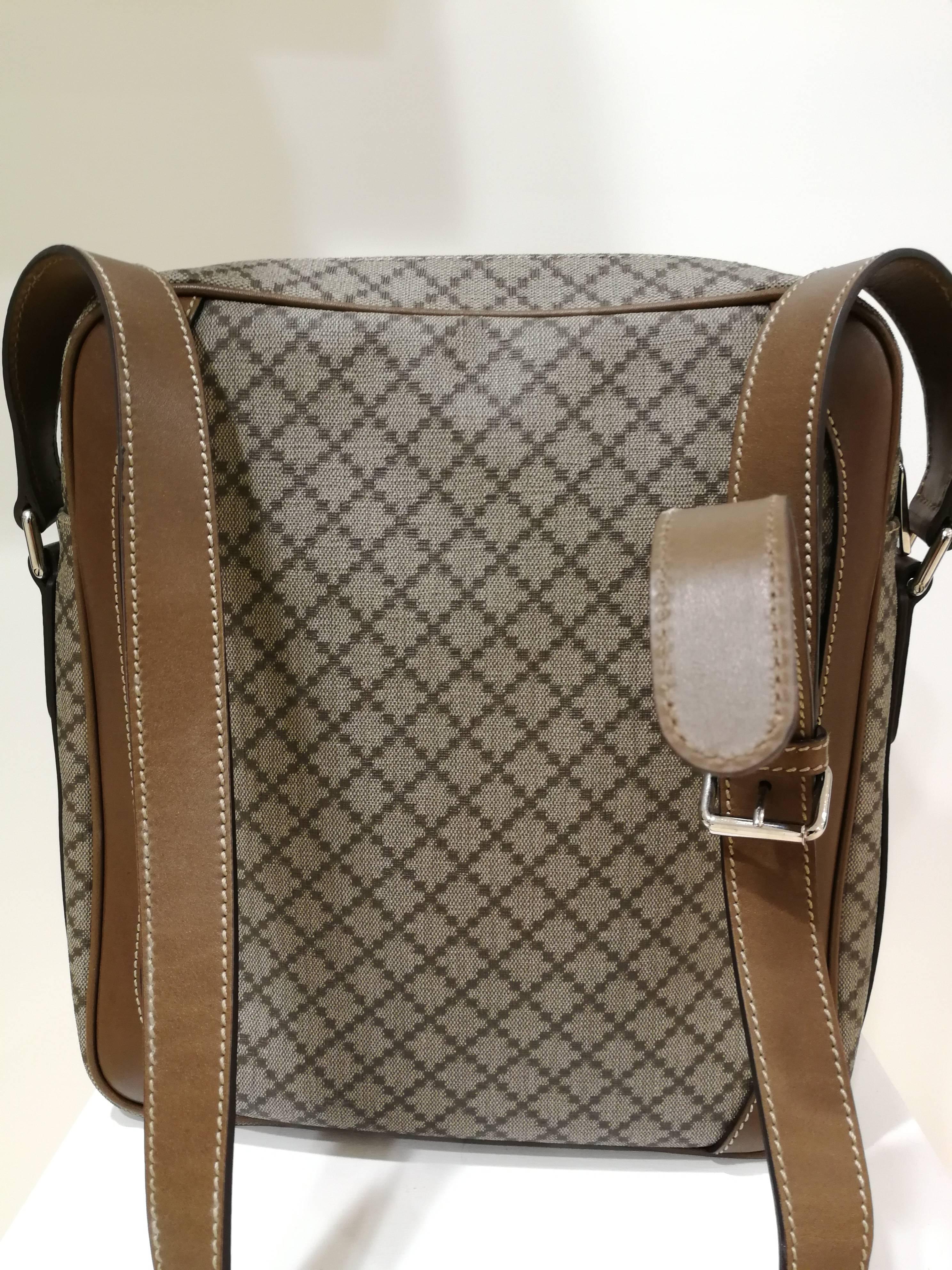 Gucci GG Brown NWOT Shoulder Bag 3