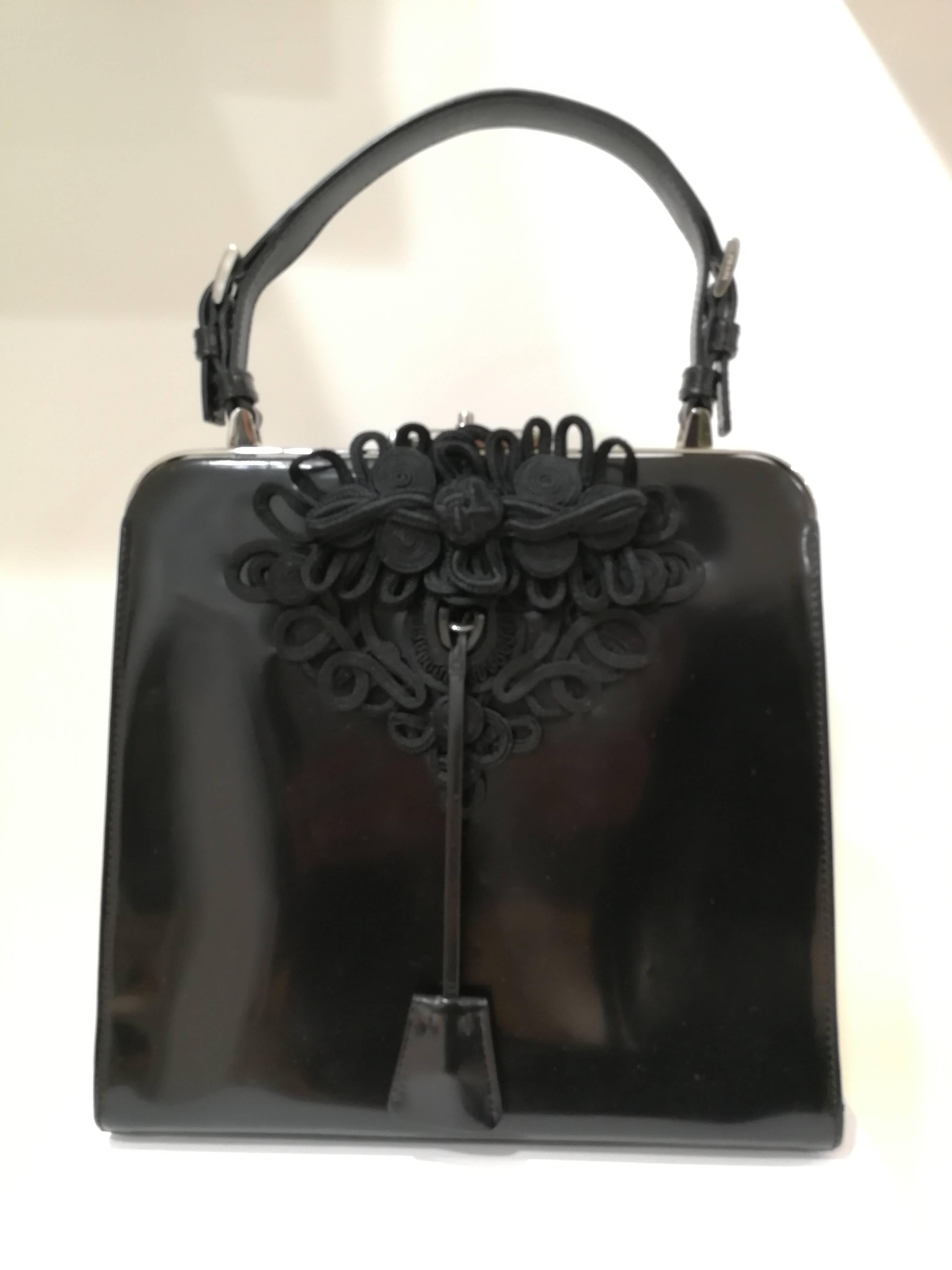 Prada Black patent leather Flower Bag In Excellent Condition In Capri, IT