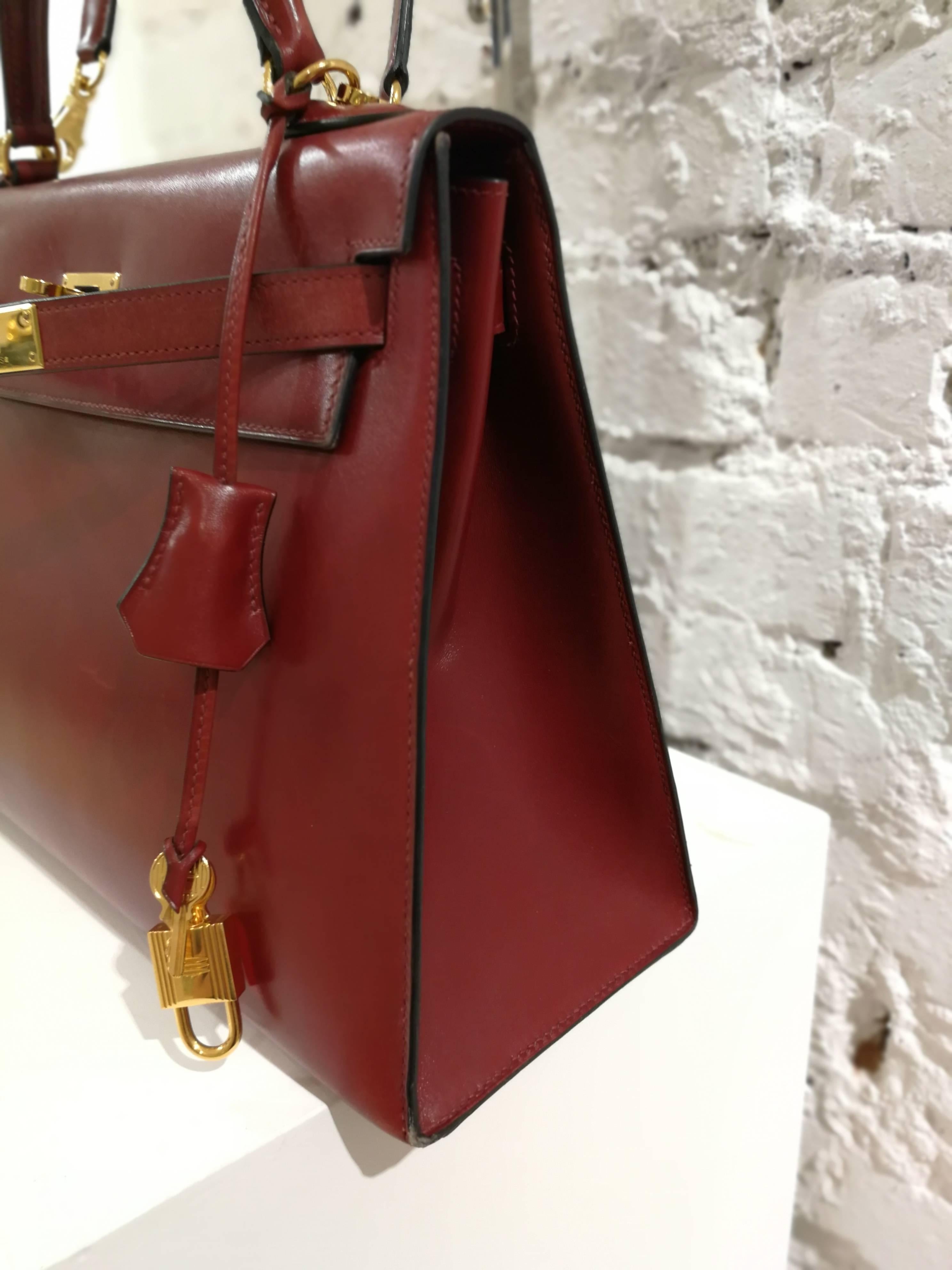 Women's or Men's Hermès Bordeaux 32cm Kelly Bag