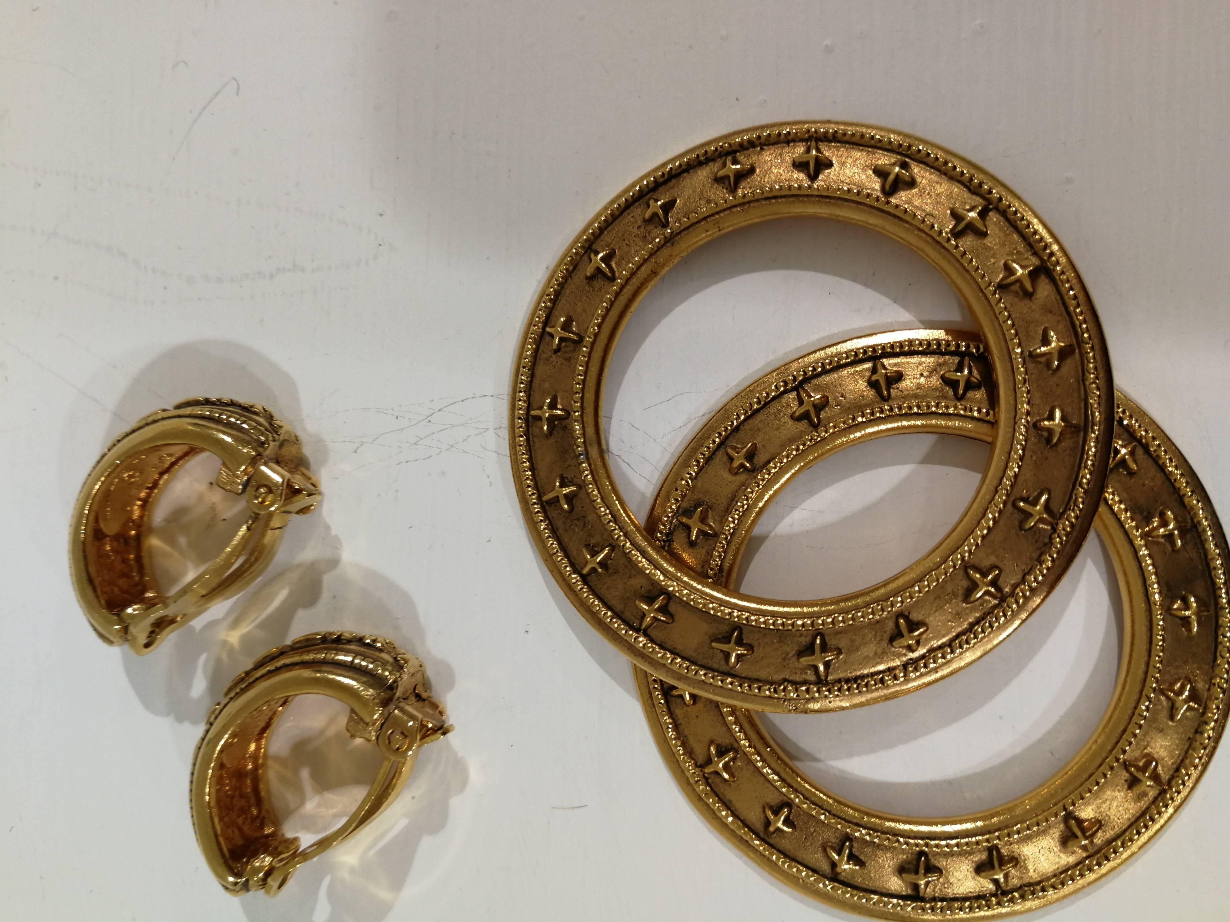 Chanel gold tone clip-on earrings 7