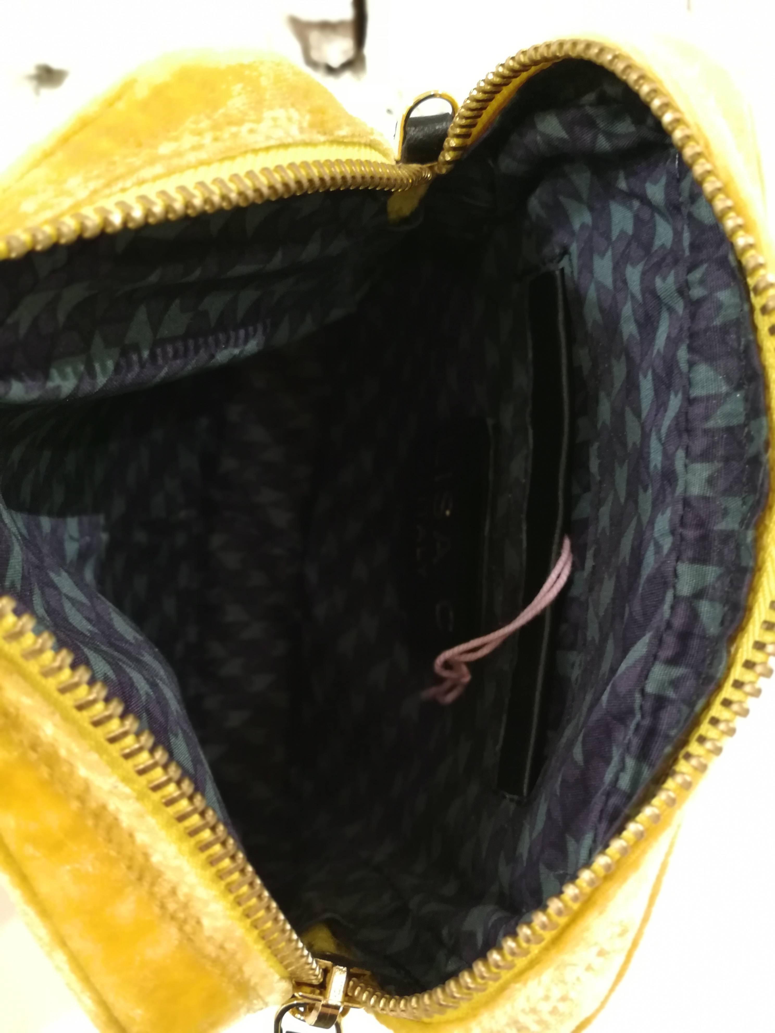Lisa C. bijoux Fanny Pack Shoulder Yellow Velvet Bag 4