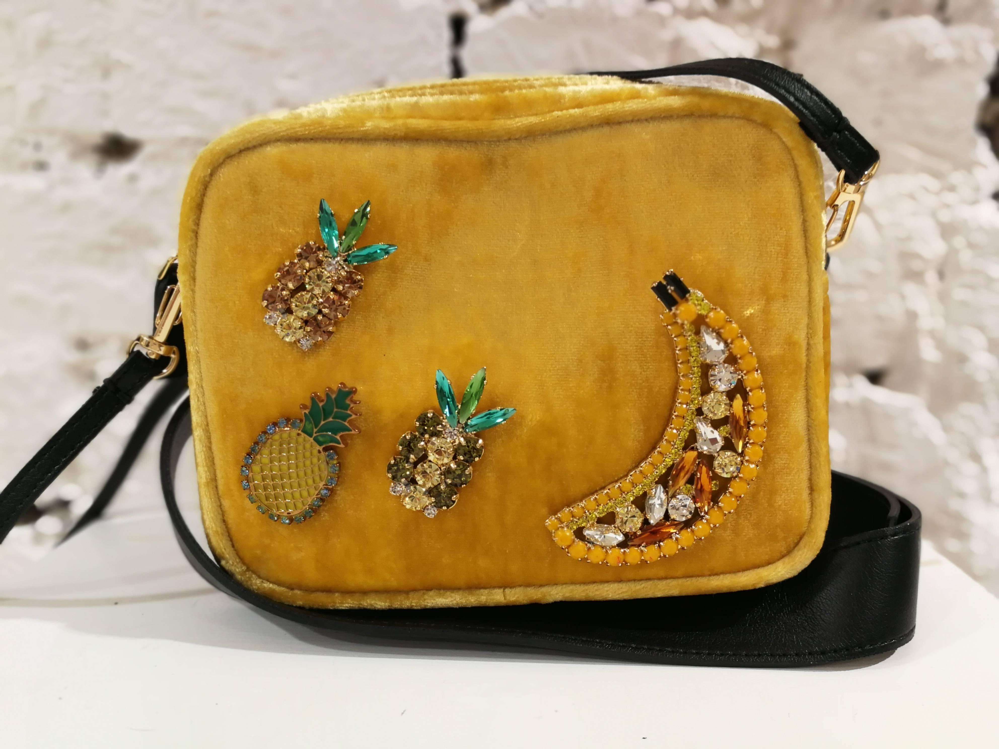 Lisa C. bijoux Fanny Pack Shoulder Yellow Velvet Bag 5