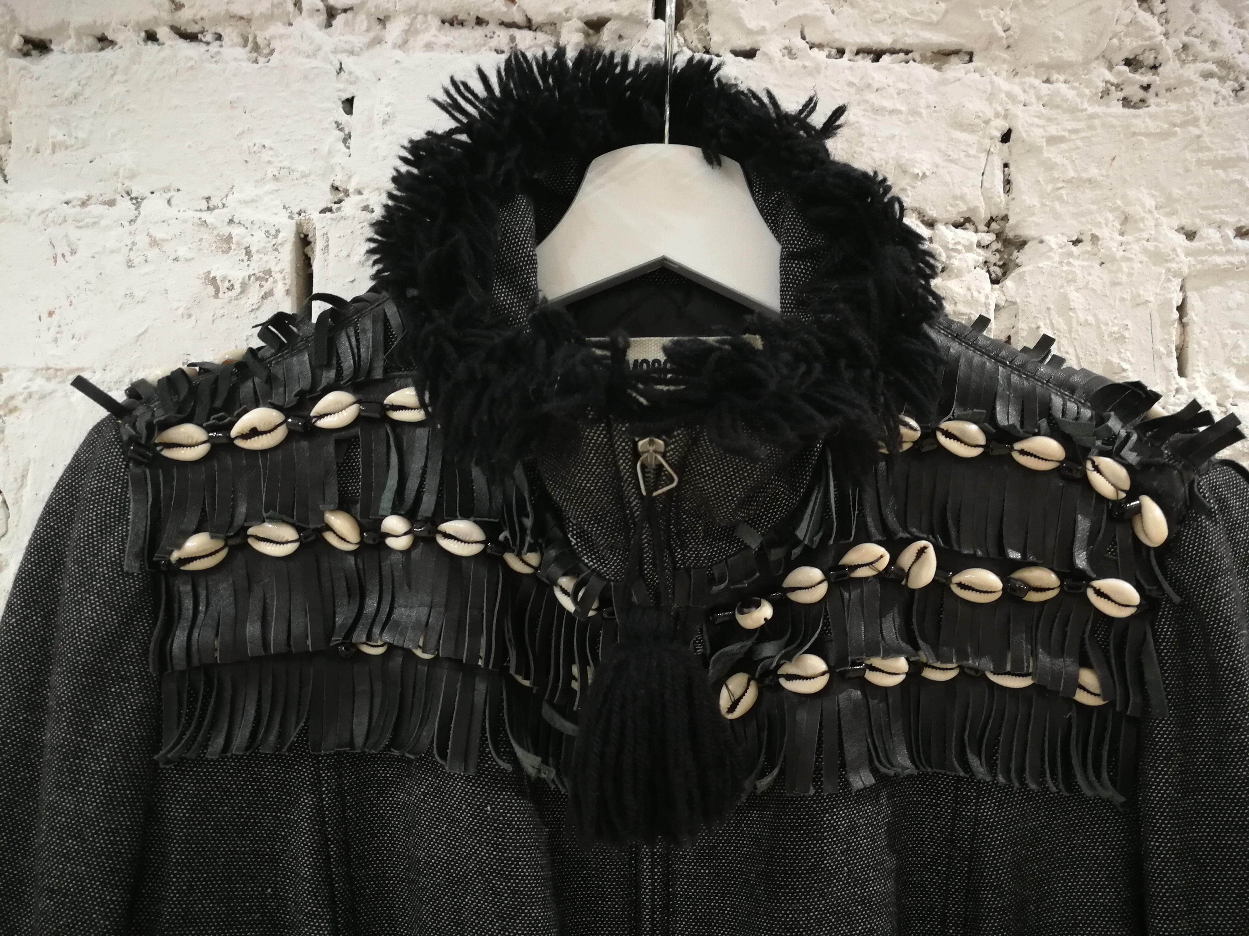 Moschino JEANS Shells Fringes Jacket In Excellent Condition For Sale In Capri, IT
