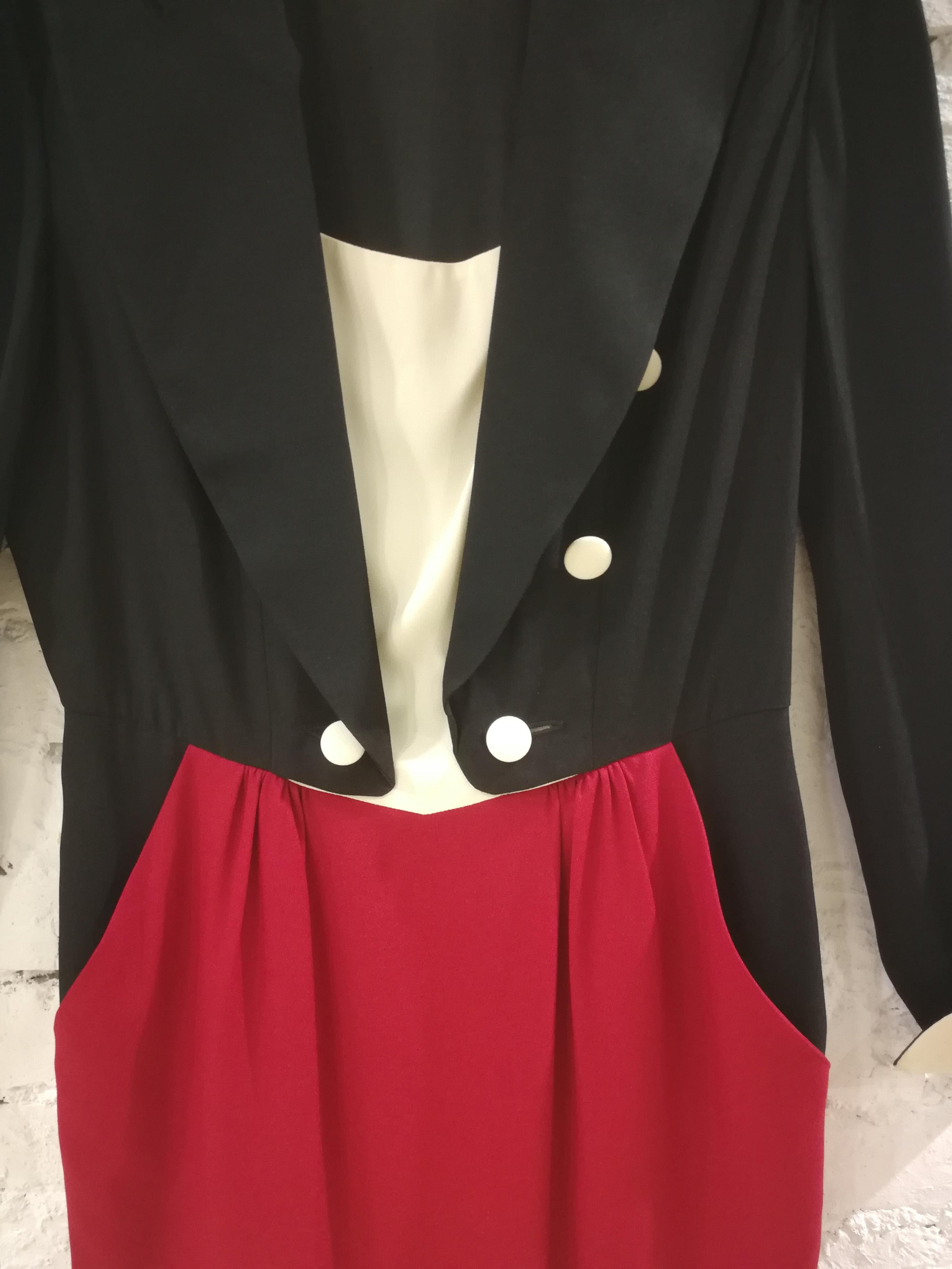 Moschino Cheap and Chic Vestido Negro Blanco Rojo en venta 11