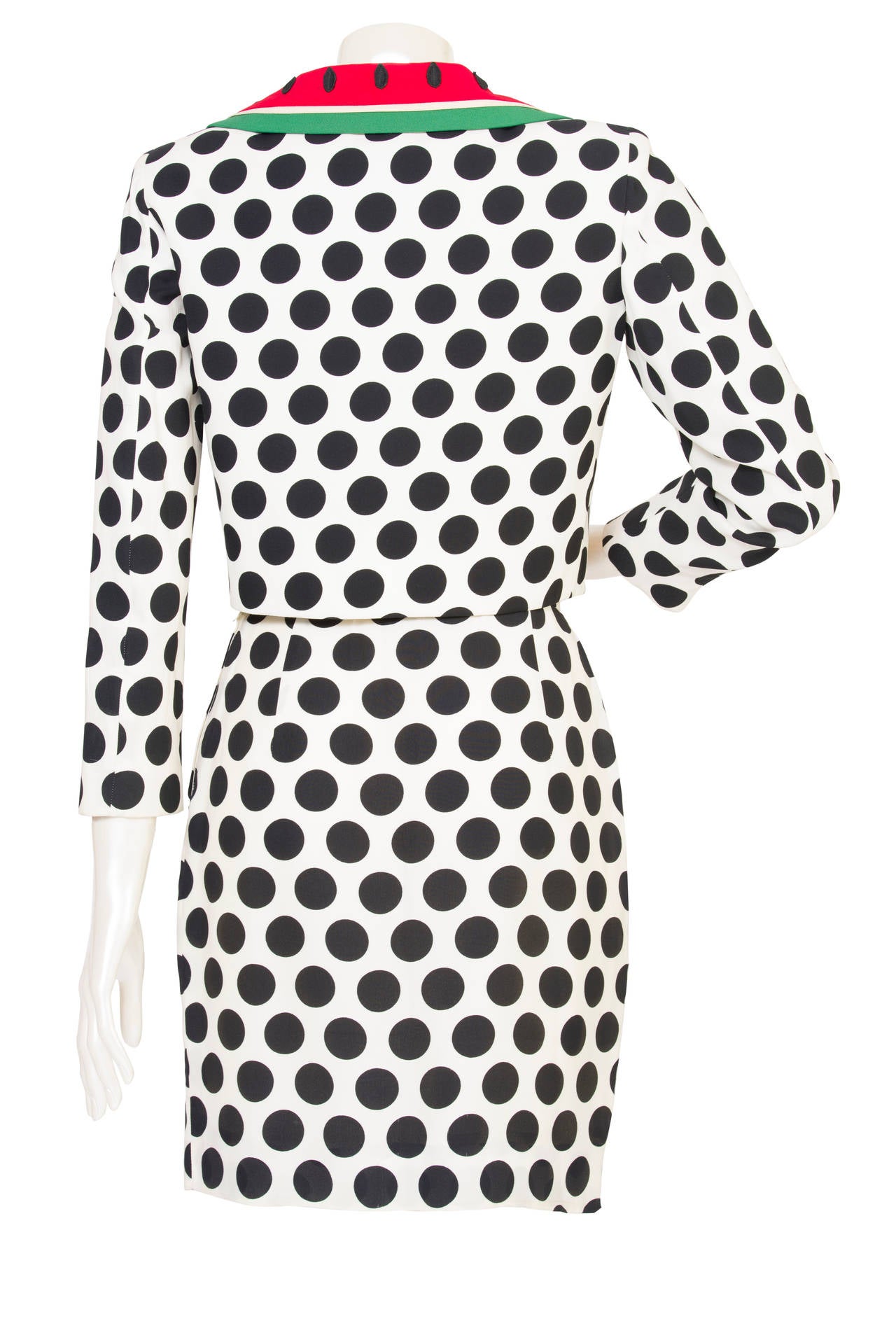 Moschino Cheap & Chic Polka Suit Jacket plus Skirt. Skirt is italian size 40, Jacket is italian size 42. Jacket was used during the 1st episode of The Nanny Fran Drescher
Highly collectable and iconic 1980's polka dot skirt suit by Moschino Cheap &