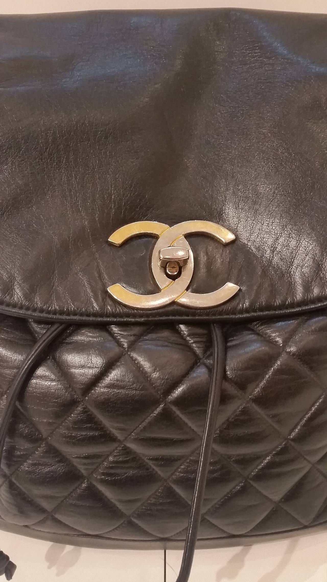 1980s Chanel black leather backpack In Good Condition In Capri, IT