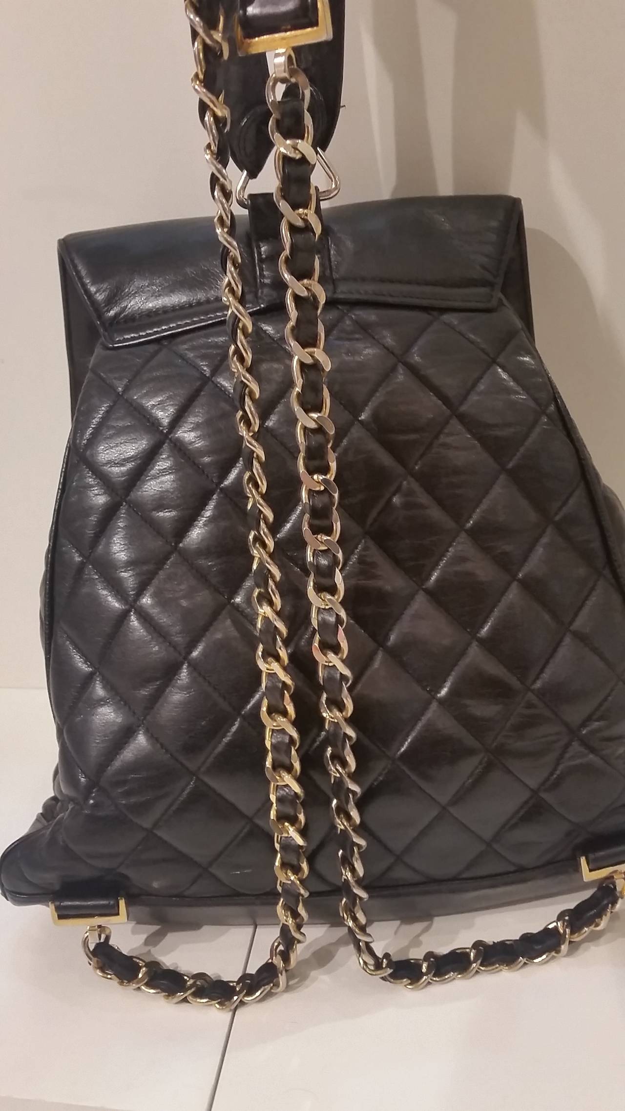 1980s Chanel black leather backpack 2