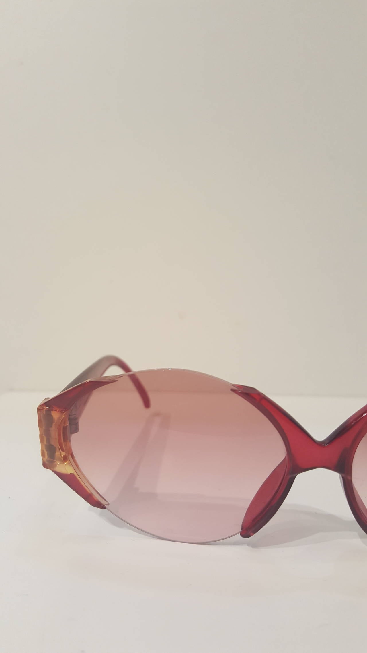 1980s Christian Dior red sunglasses In New Condition In Capri, IT