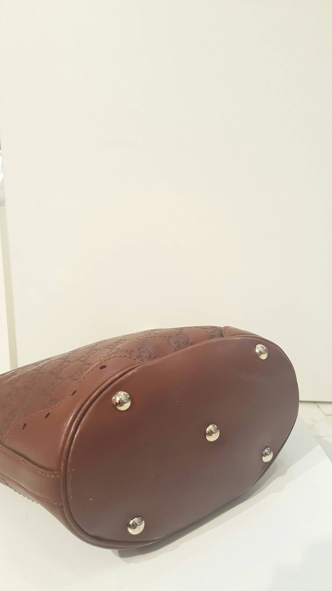 1990s Gucci brown leather bag 1