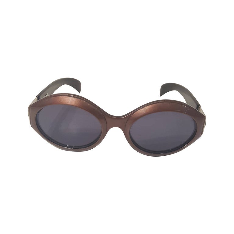 1980’s Escada Sunglasses. 1980s Escada brown sunglasses For Sale at 1stDibs main image 4