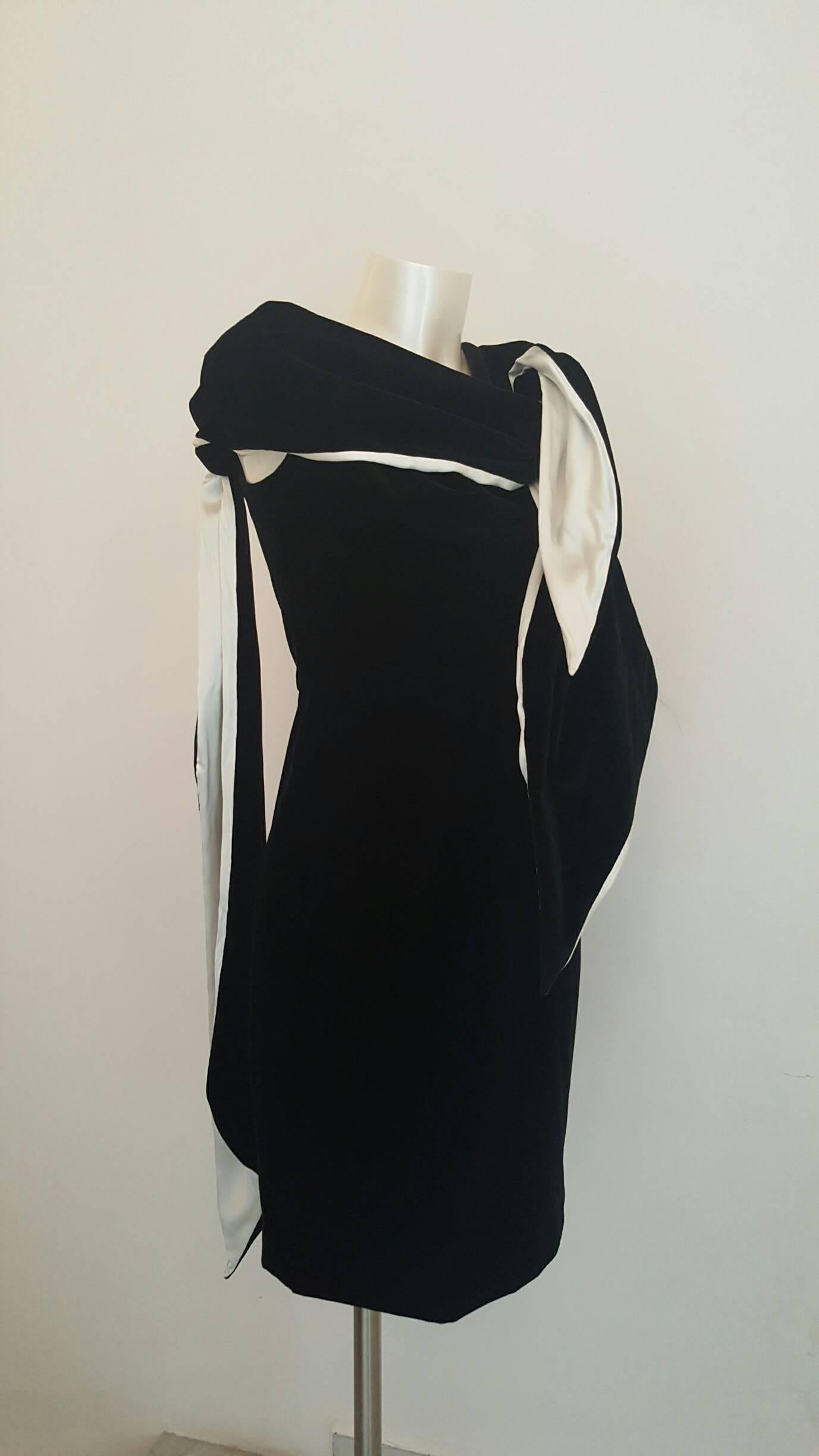 2000s Yves Saint Laurent black and white velvet dress NWOT 3
