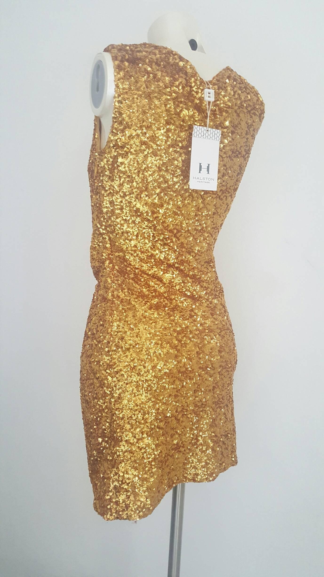 2000er Halston Heritage Goldfarbenes Kleid mit Paillettenverzierung im Angebot 2