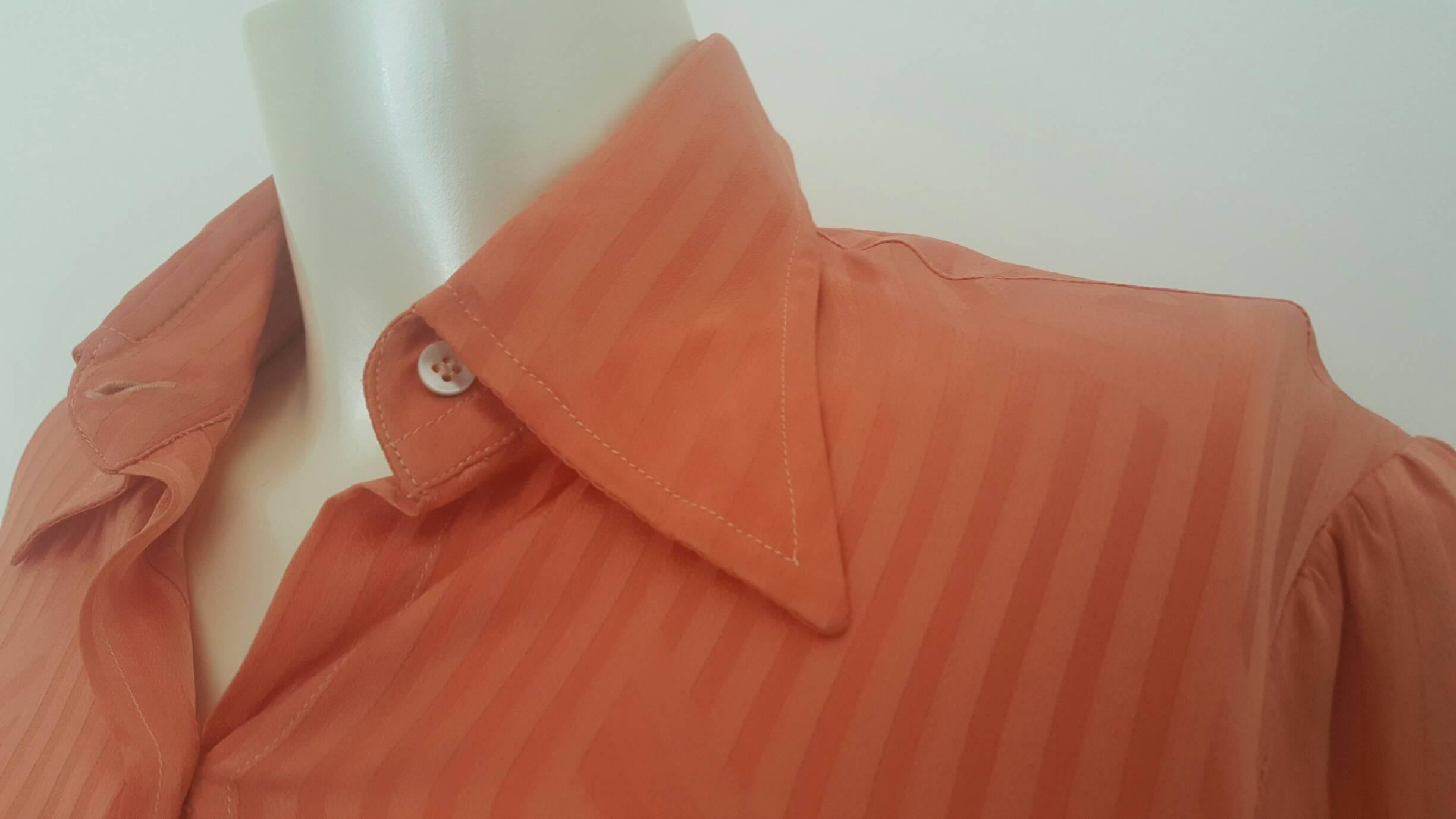 Women's 1990s Valentino peach shirt 100% Silk