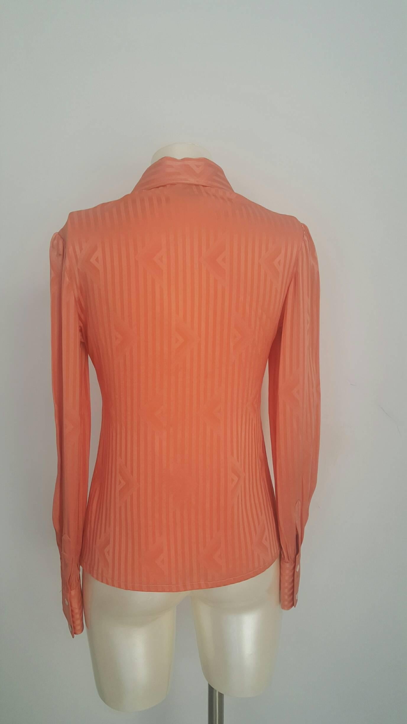 1990s Valentino peach shirt 100% Silk 1