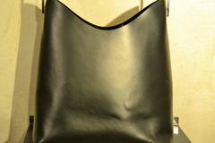 2000s Gucci black leather bag