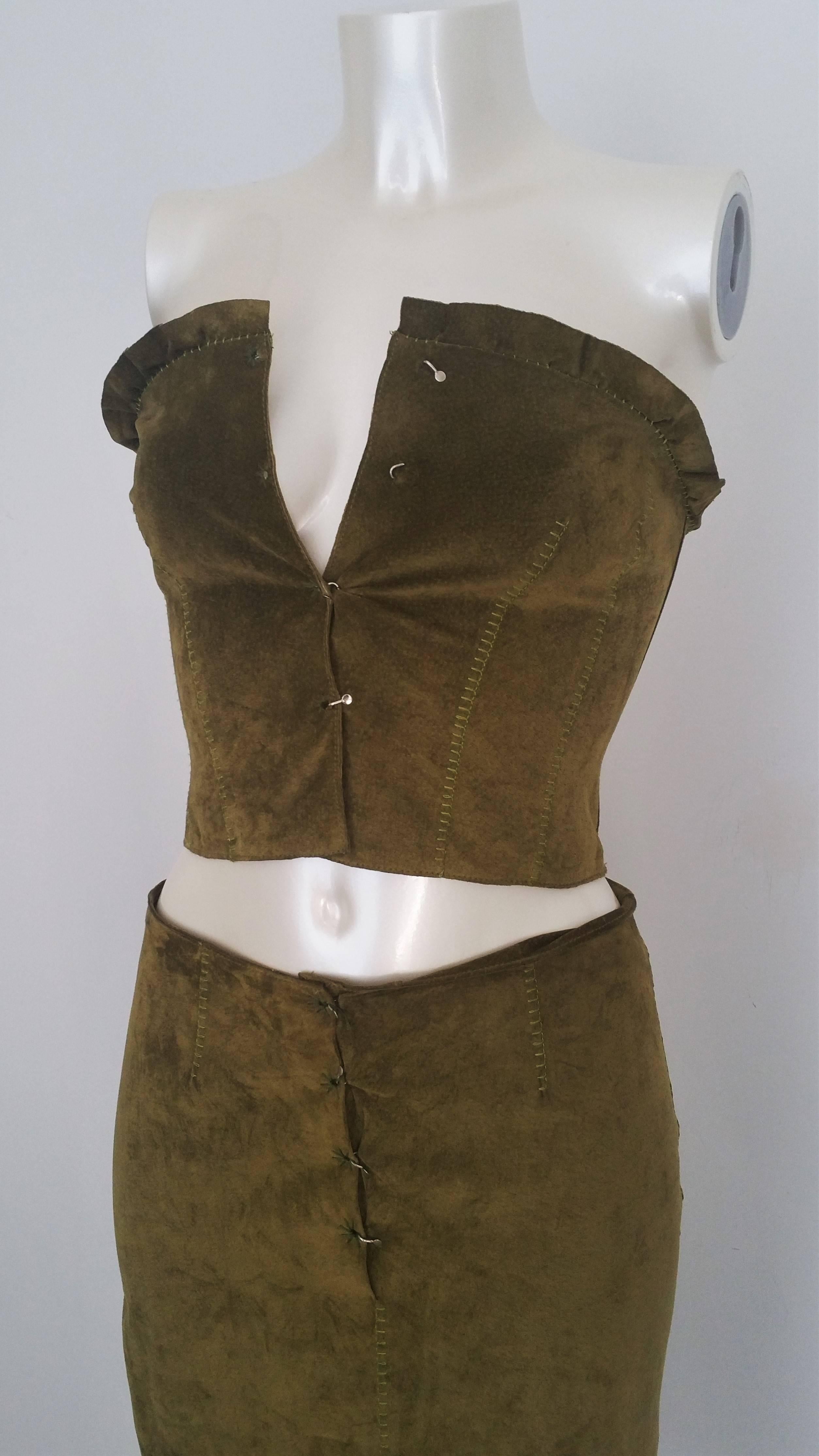 1990s Alberta Ferretti green leather top and skirt totally made in italy 