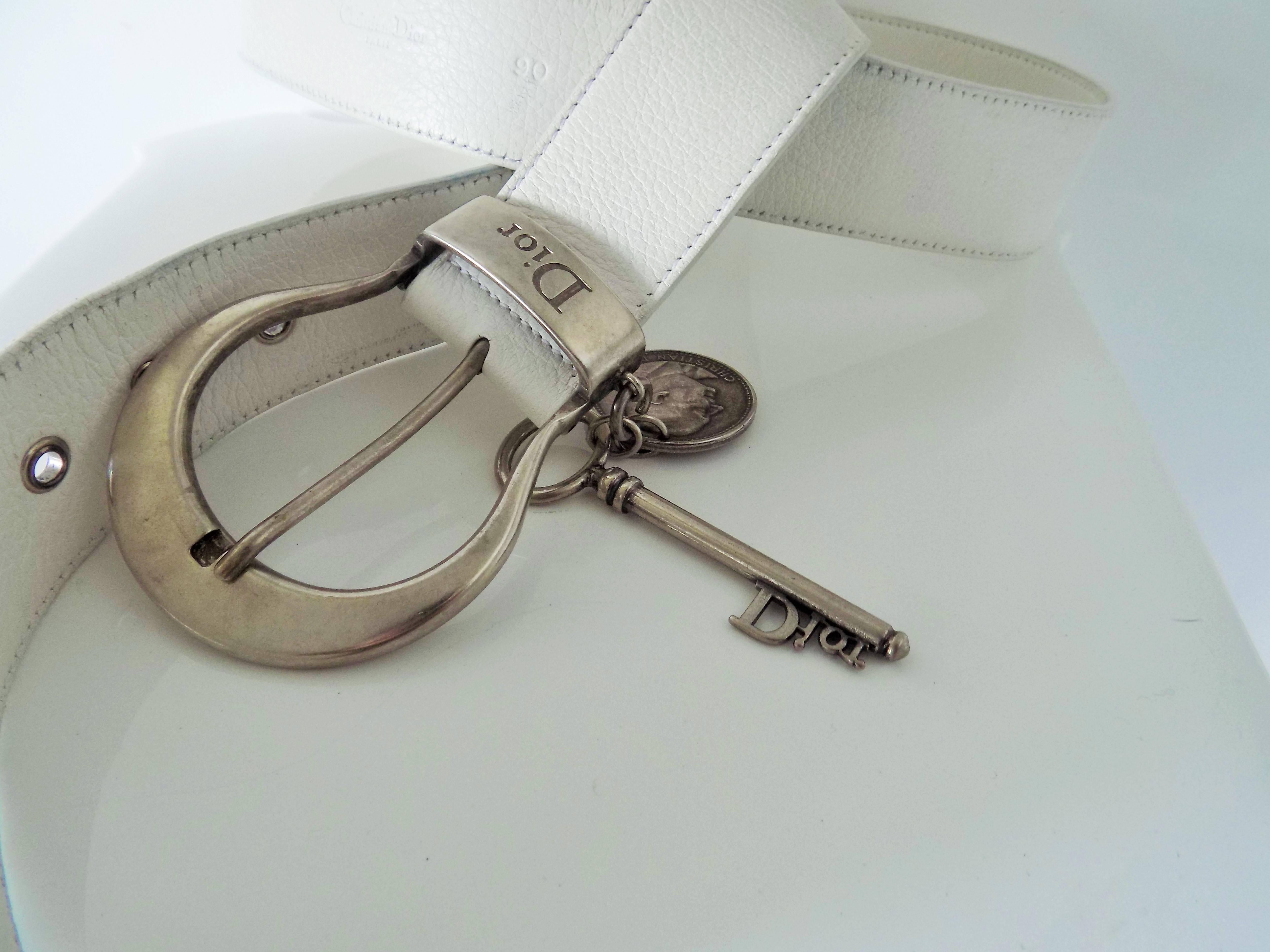 1980s Christian Dior white leather key coin belt  In Excellent Condition In Capri, IT