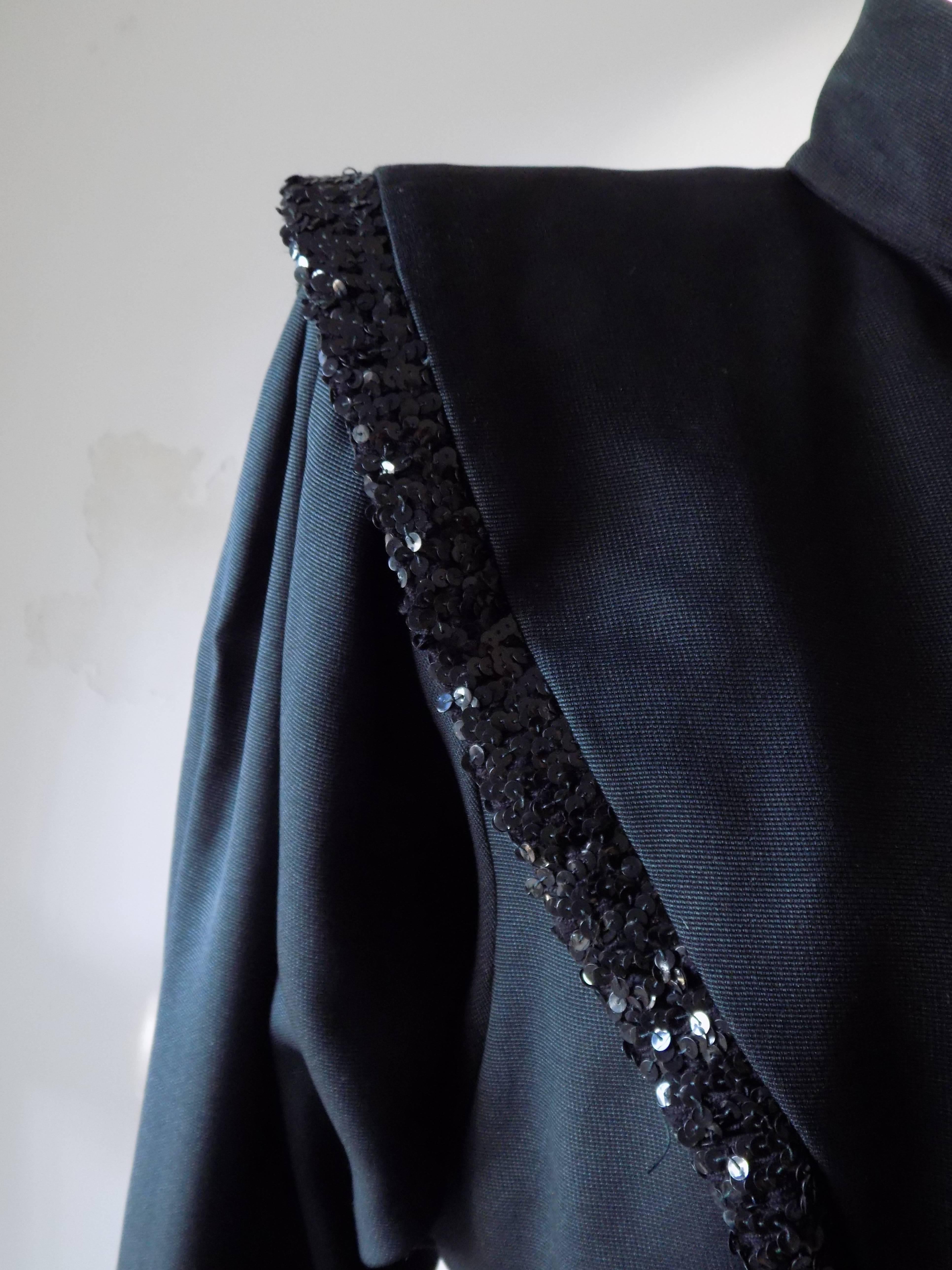 Mariella Burani - Robe longue noire des années 1970  Excellent état - En vente à Capri, IT