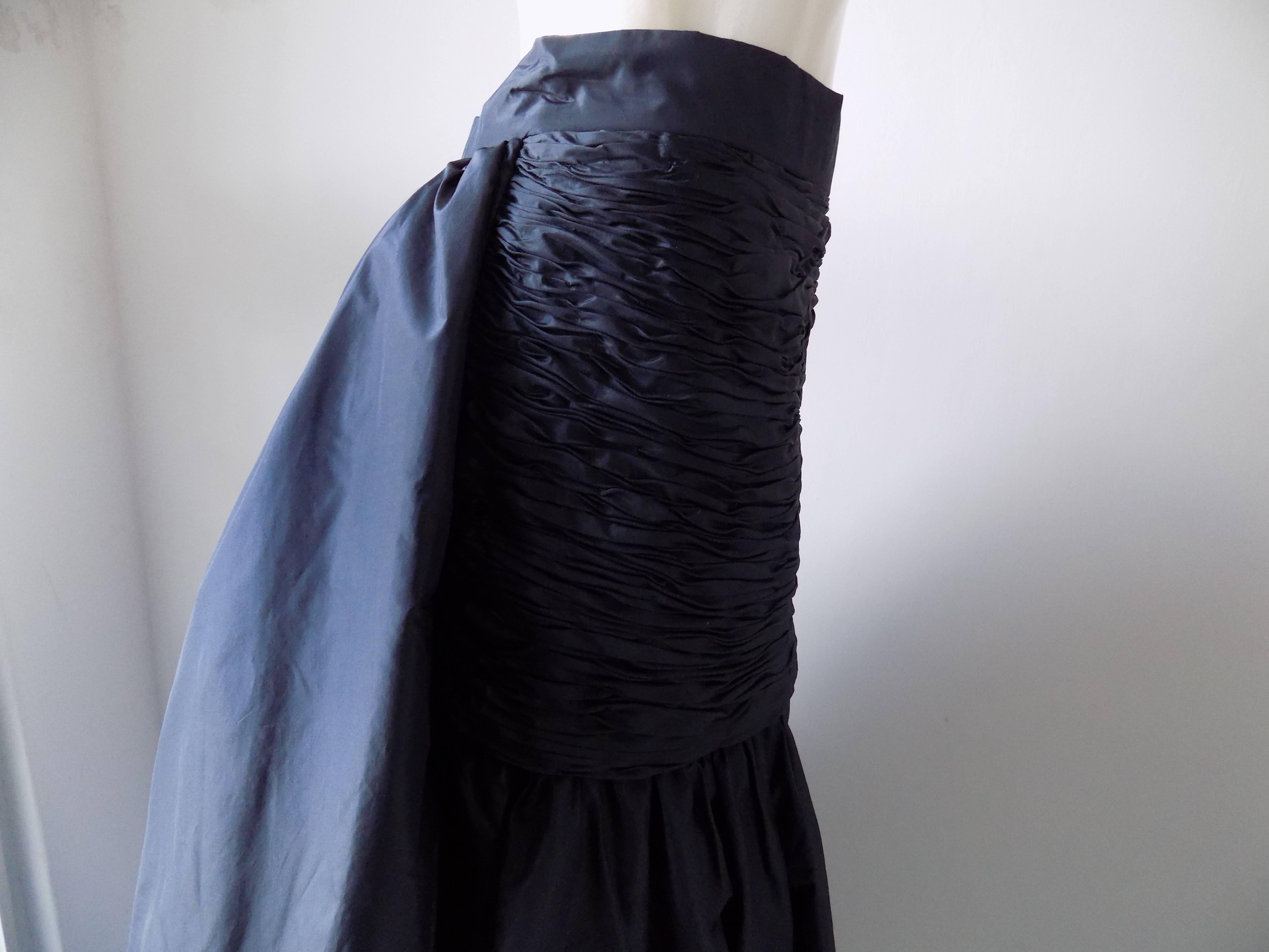 Women's 1980s Valentino Museum piece black skirt 