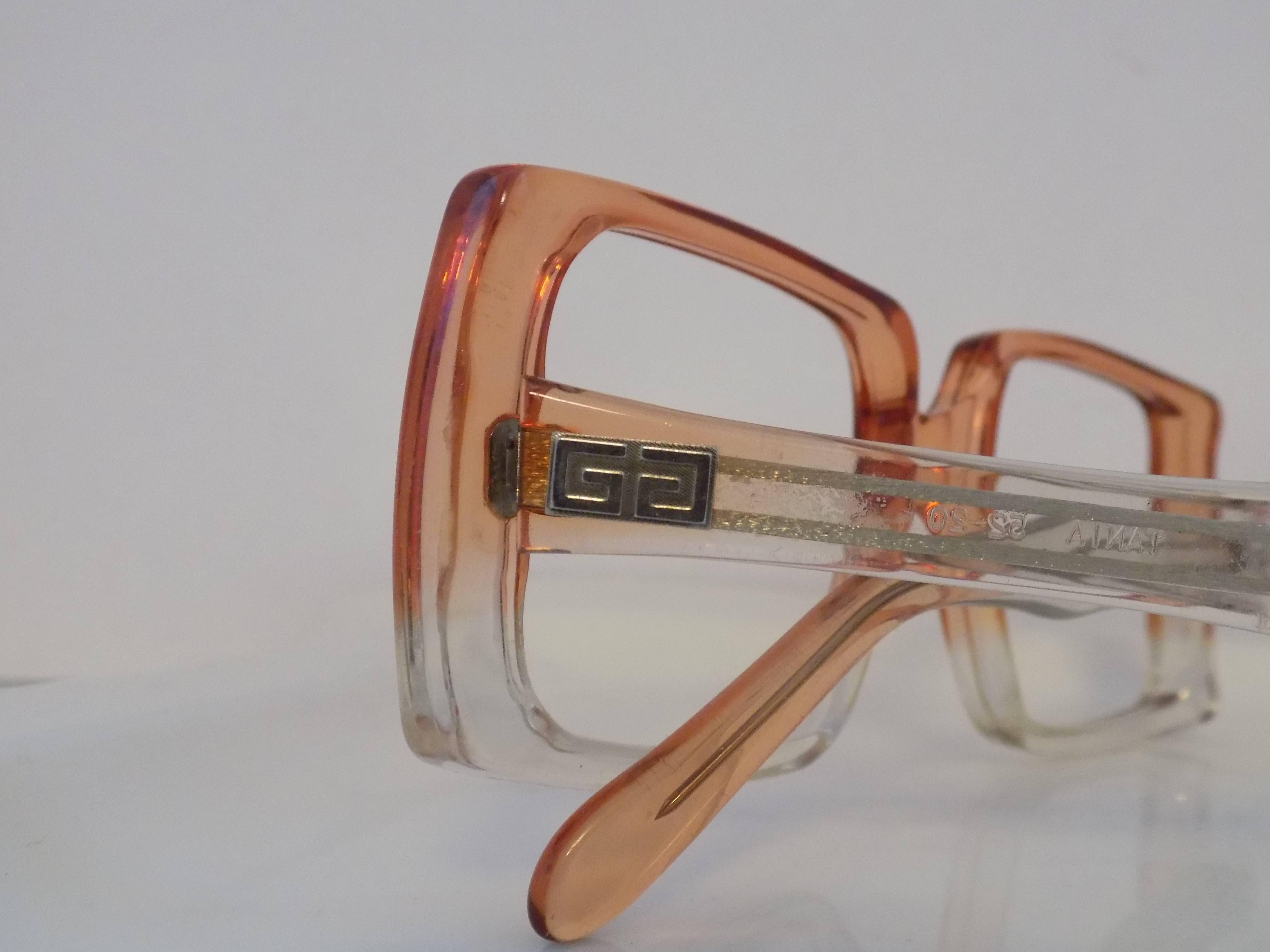 1980s Givenchy Glasses

totally made in italy
unworn