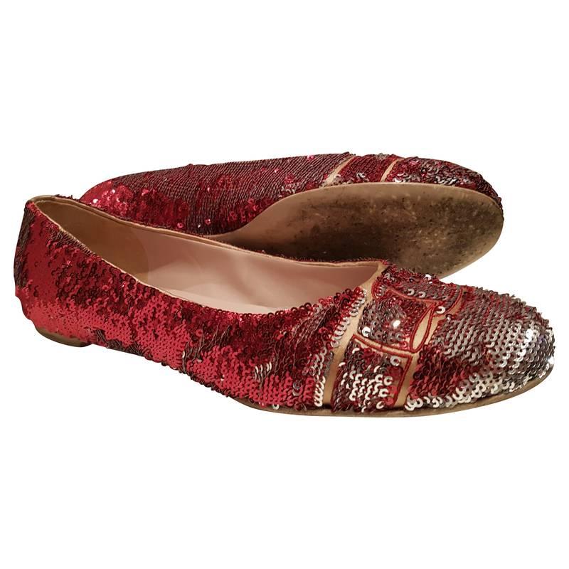 Salvatore Ferragamo red silver paiettes ballerina 
totally made in italy in italian size range 37 
Reference: RF112288 
still with box
