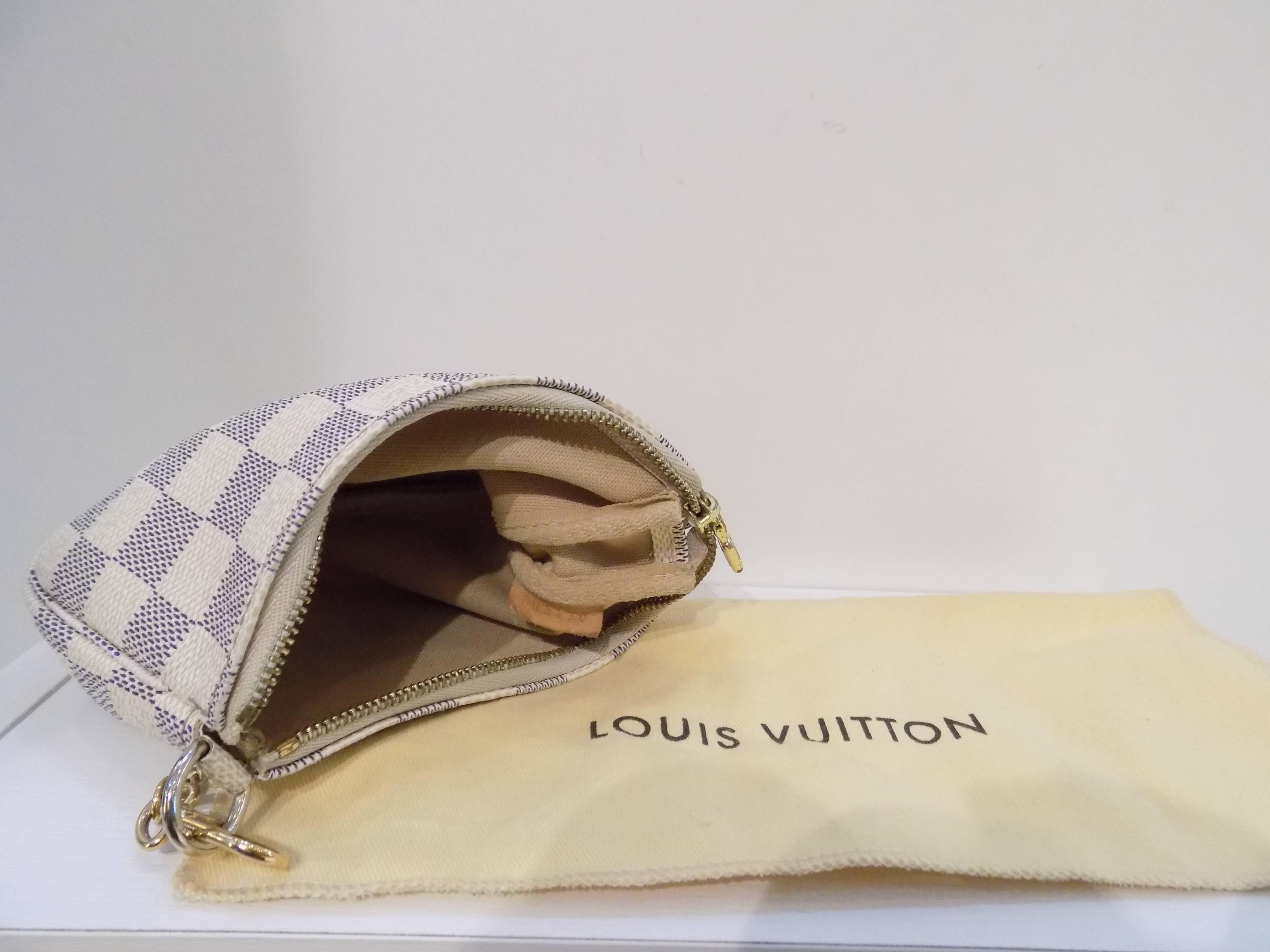 Women's Louis Vuitton Damier Azur Pochette