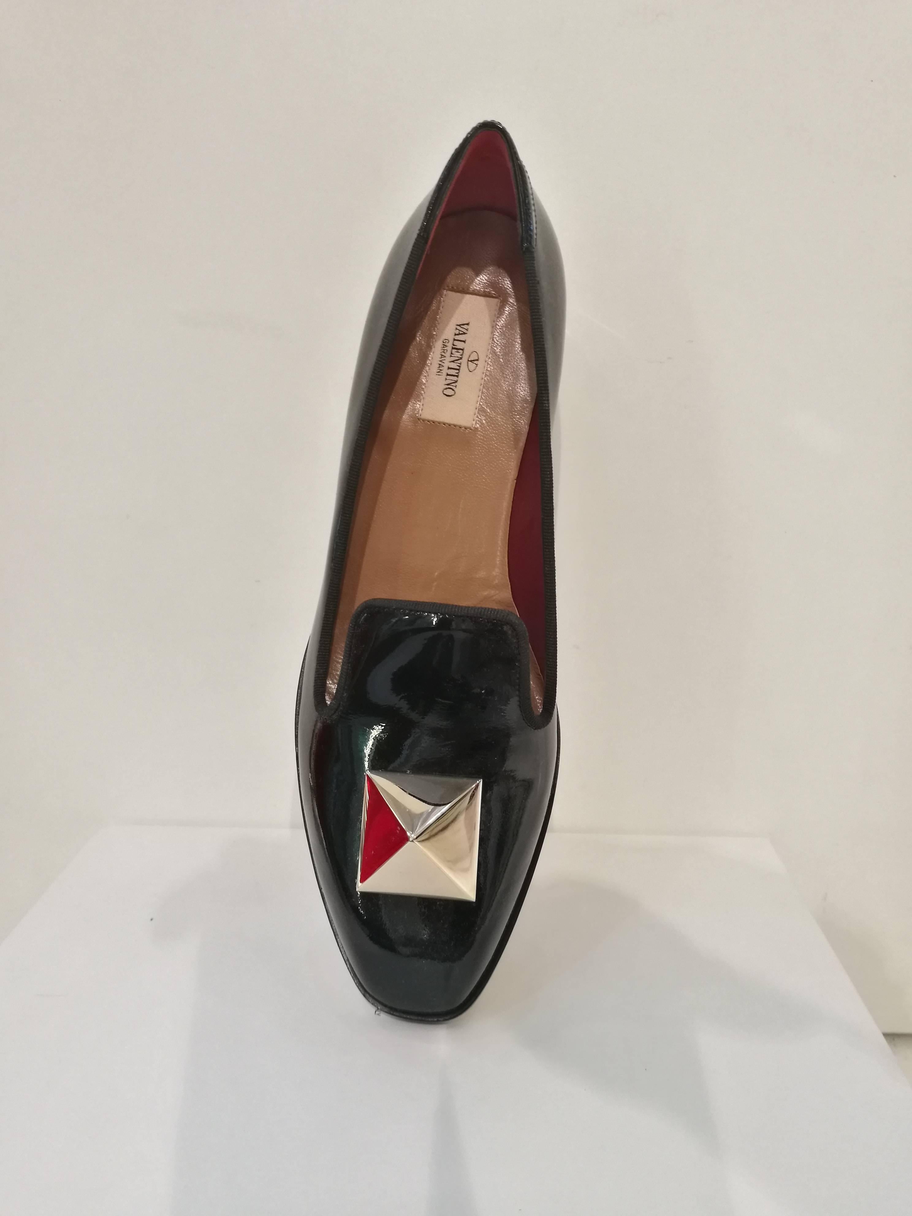 Valentino Black Leather Gold Studs Loafer In New Condition In Capri, IT