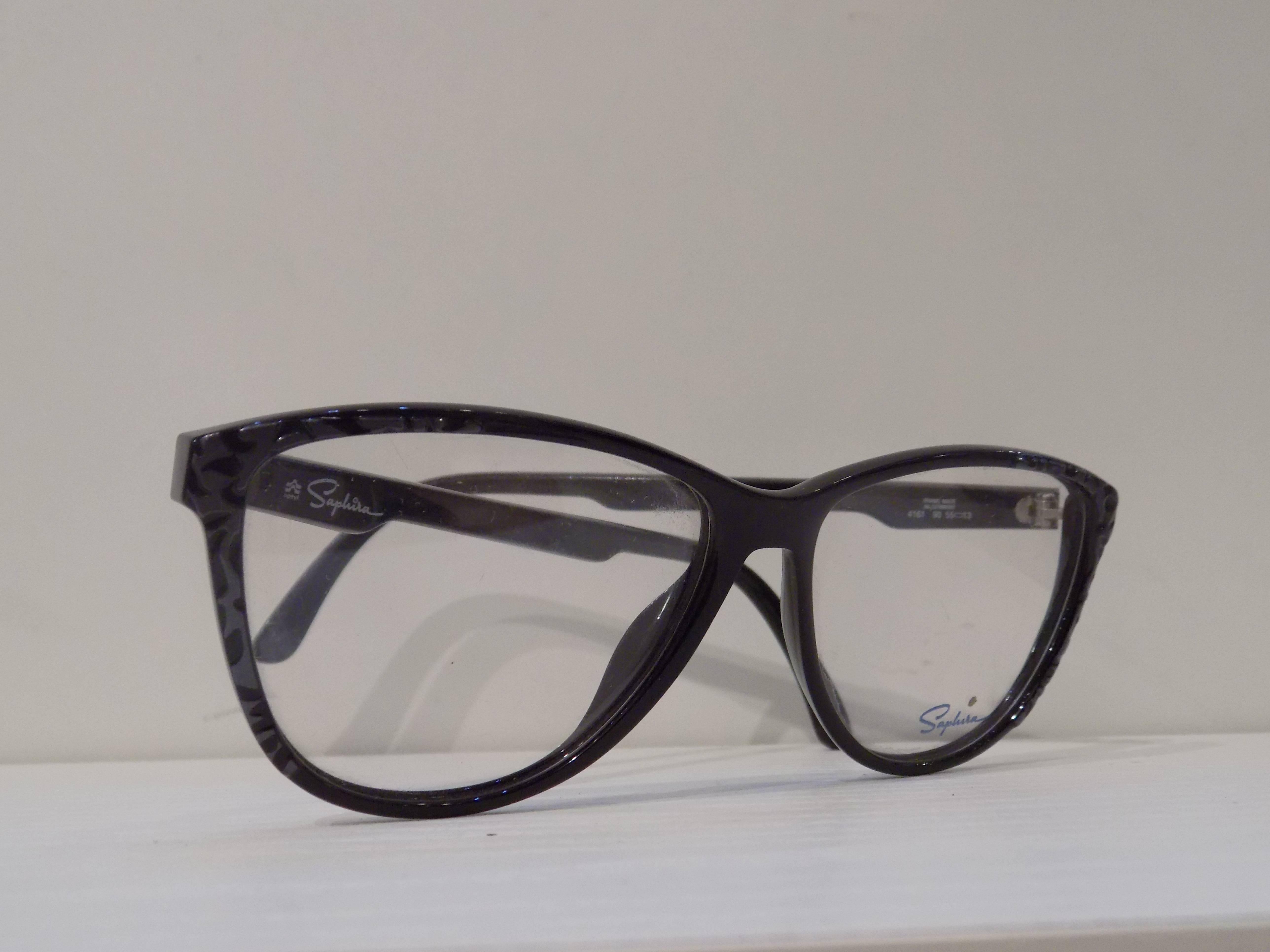 Gray 1980s Saphira frame - glasses