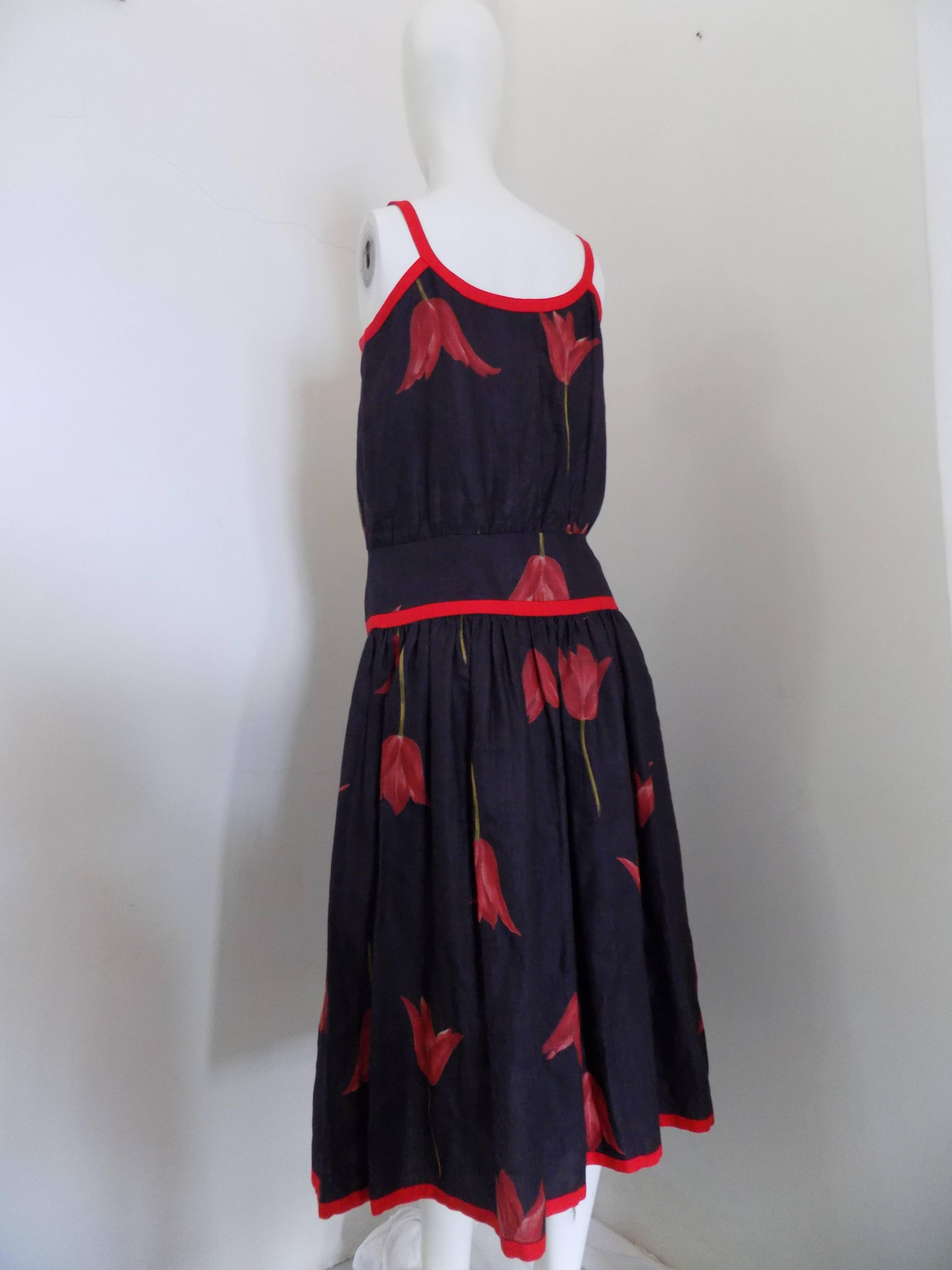 1980s Valentino Blu Red linen Dress 1