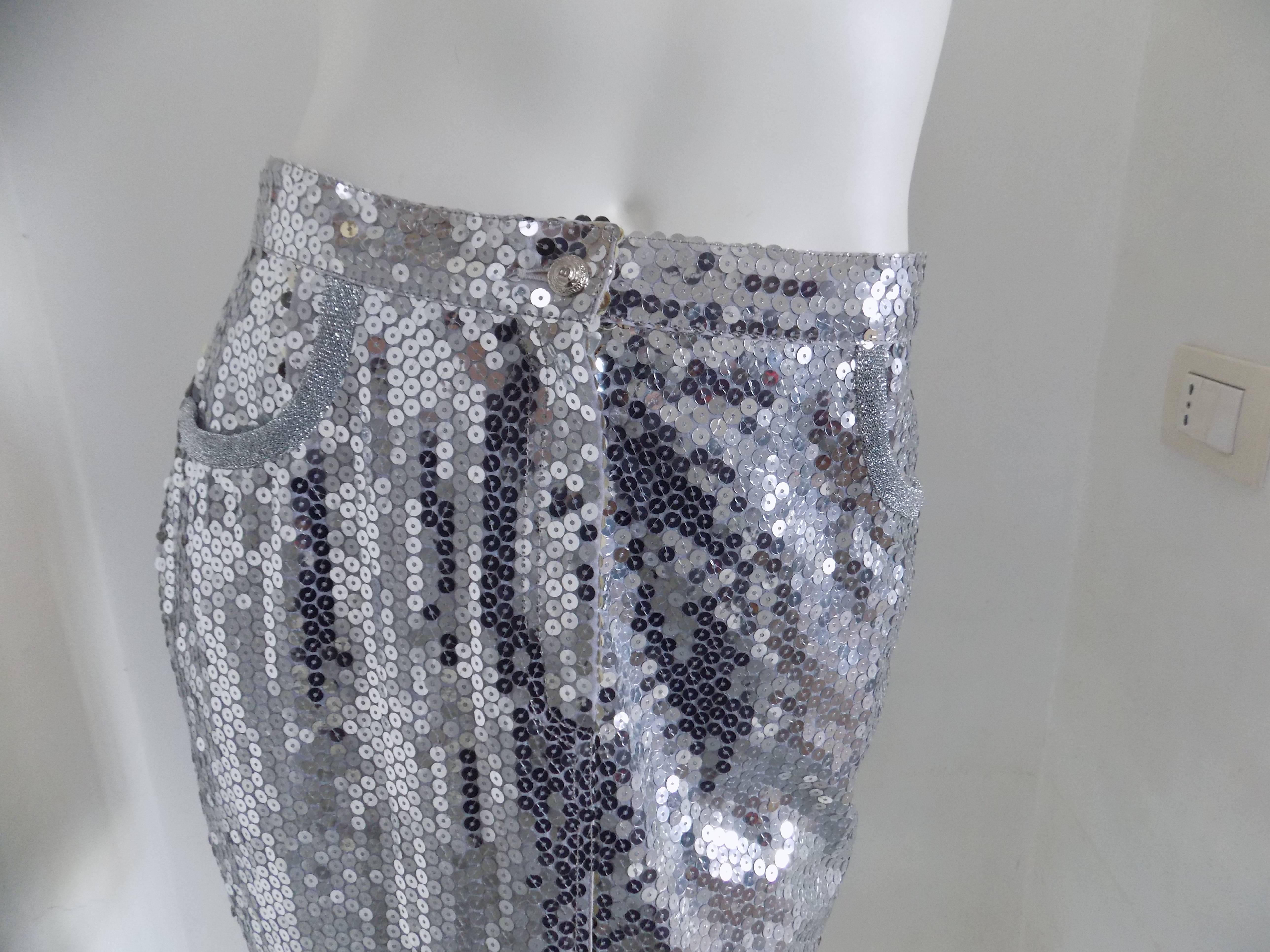 Blumarine silve sequins skirt
size 44