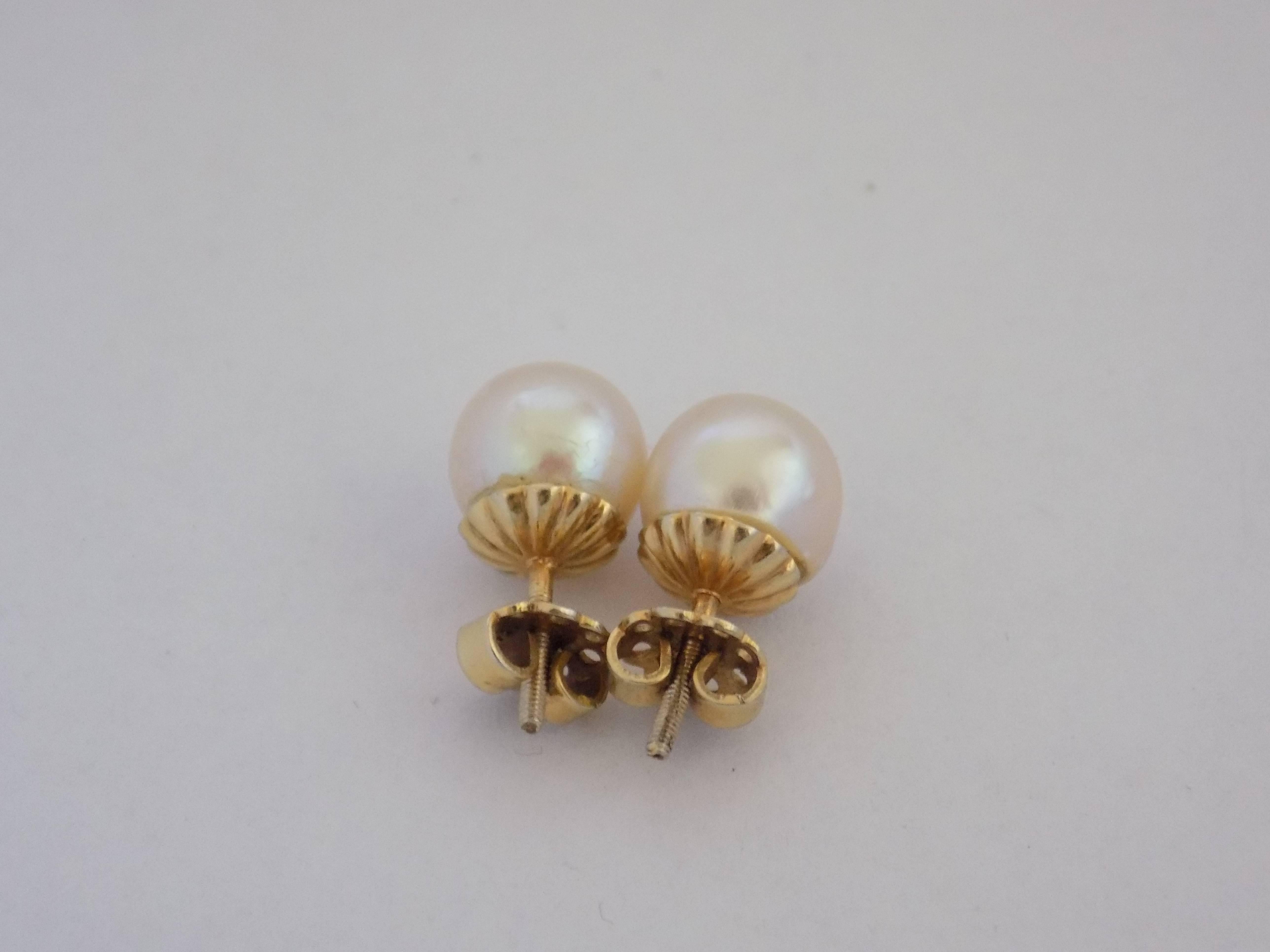 18kt Gold White Pearl Earrings In New Condition In Capri, IT