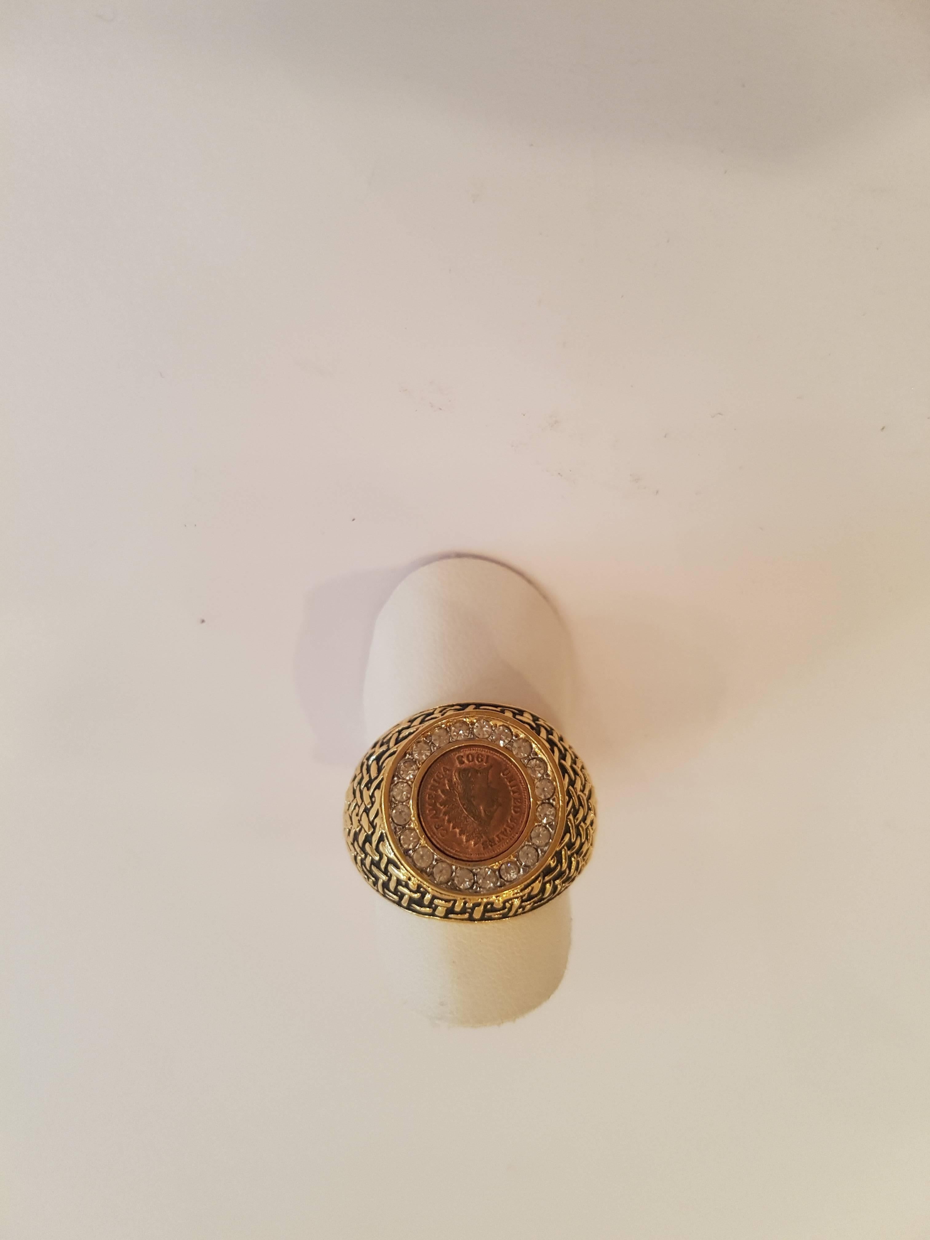 1980s Gold tone Coin Ring In Excellent Condition In Capri, IT
