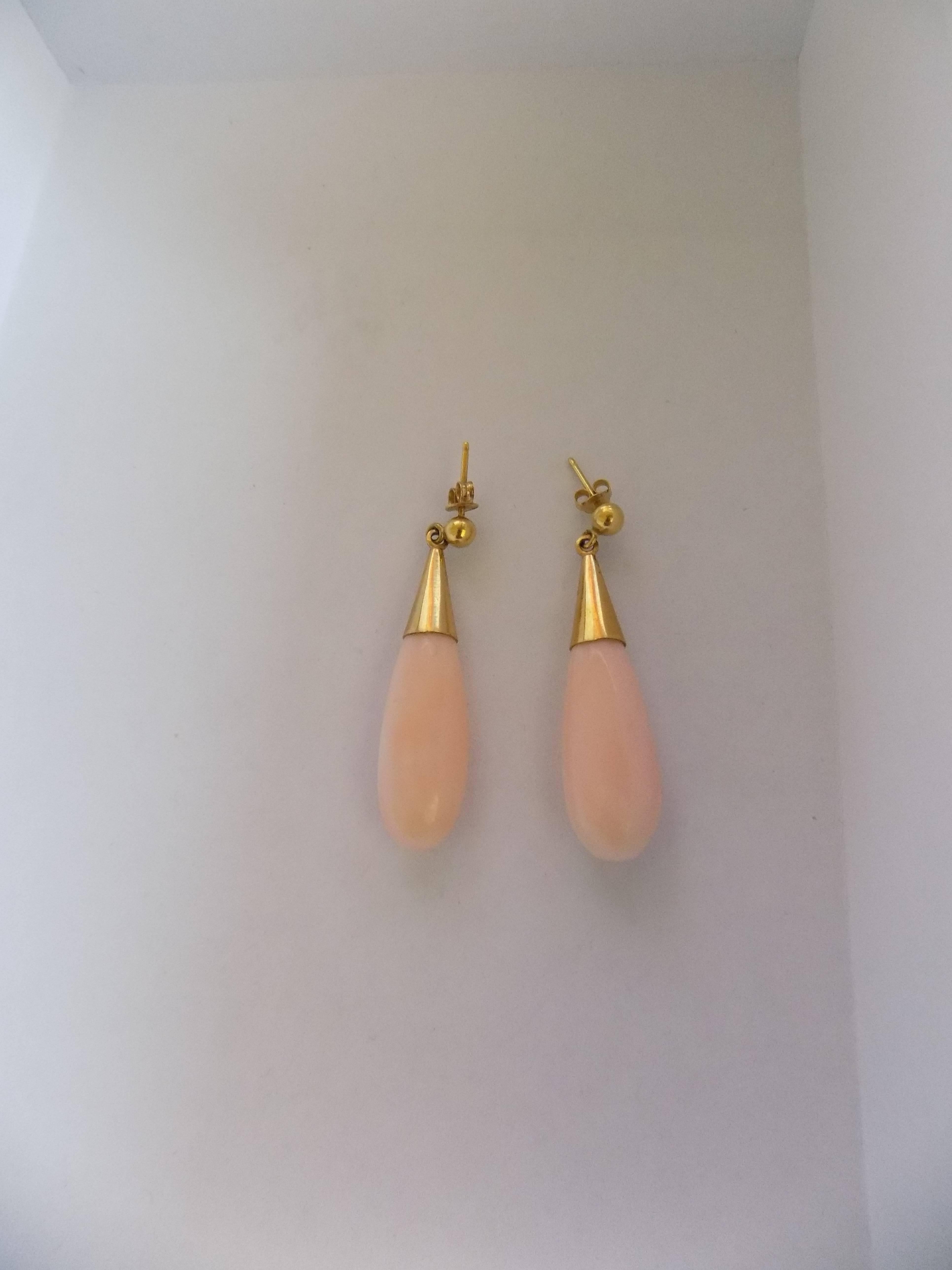 18kt Gold Pink Coral Earrings In New Condition For Sale In Capri, IT